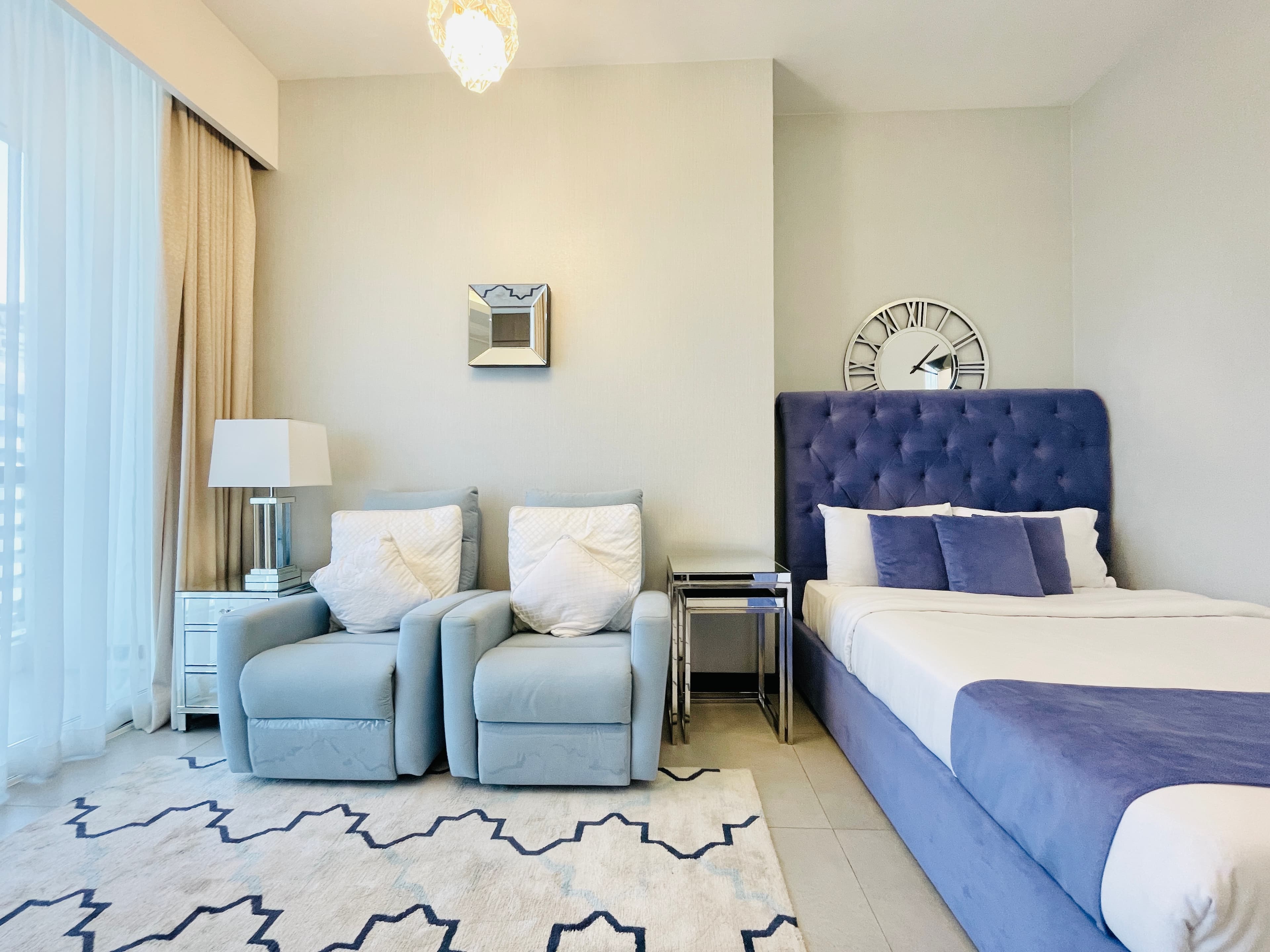 LUXURY | GREAT FACILITIES | CITY VIEW | BALCONY