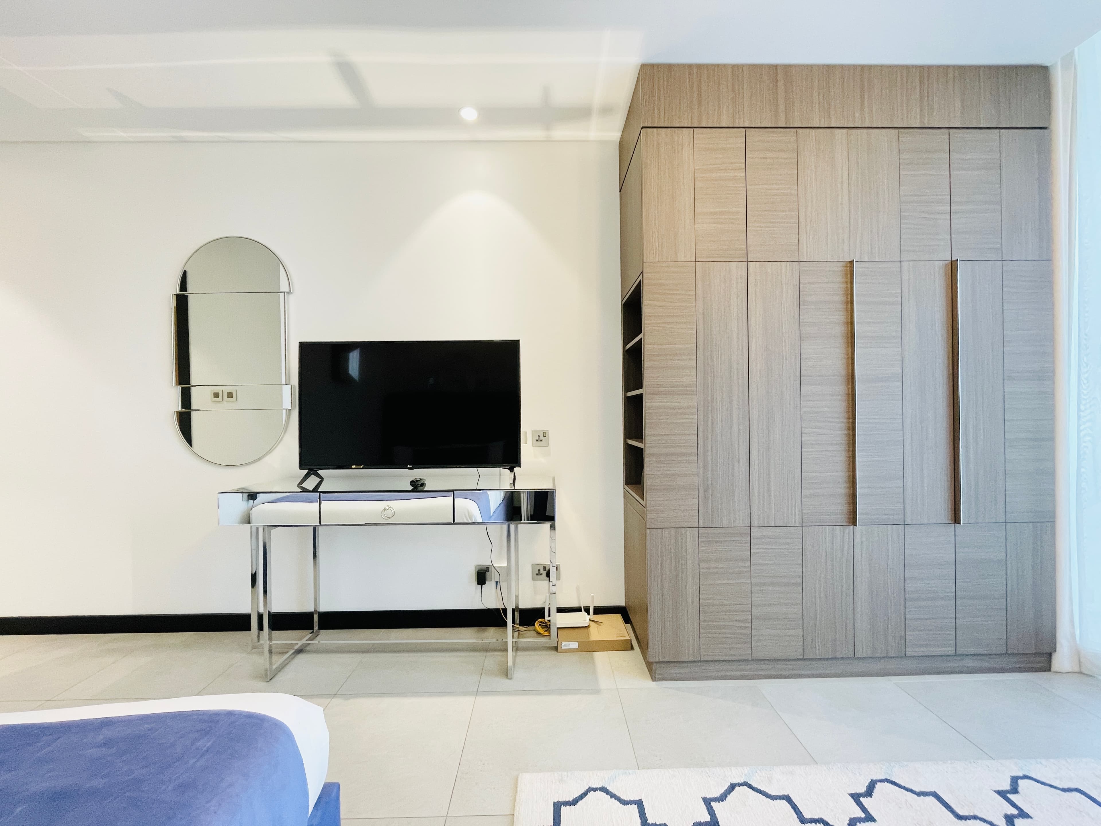 LUXURY | GREAT FACILITIES | CITY VIEW | BALCONY