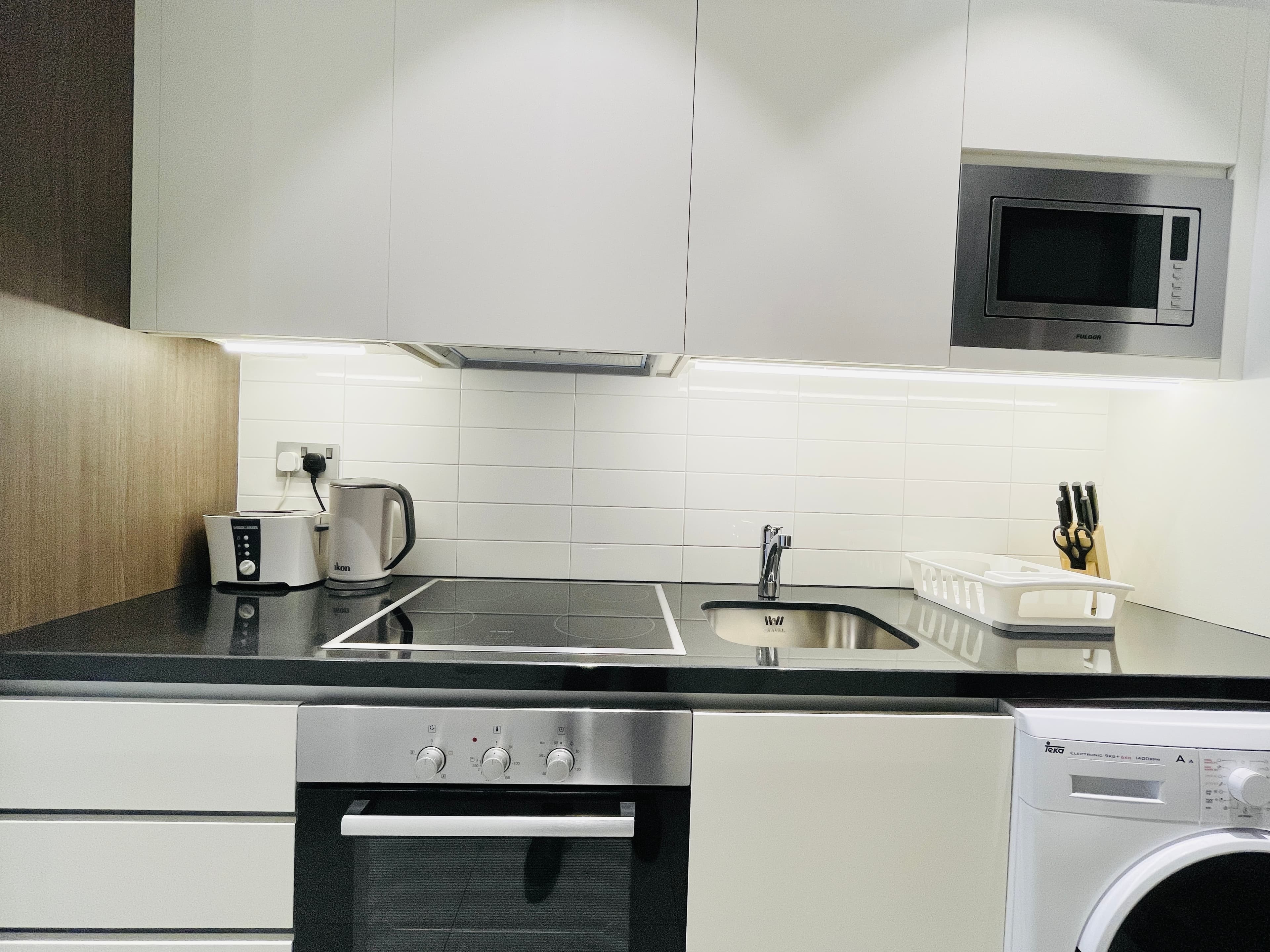 LUXURY | GREAT FACILITIES | CITY VIEW | BALCONY