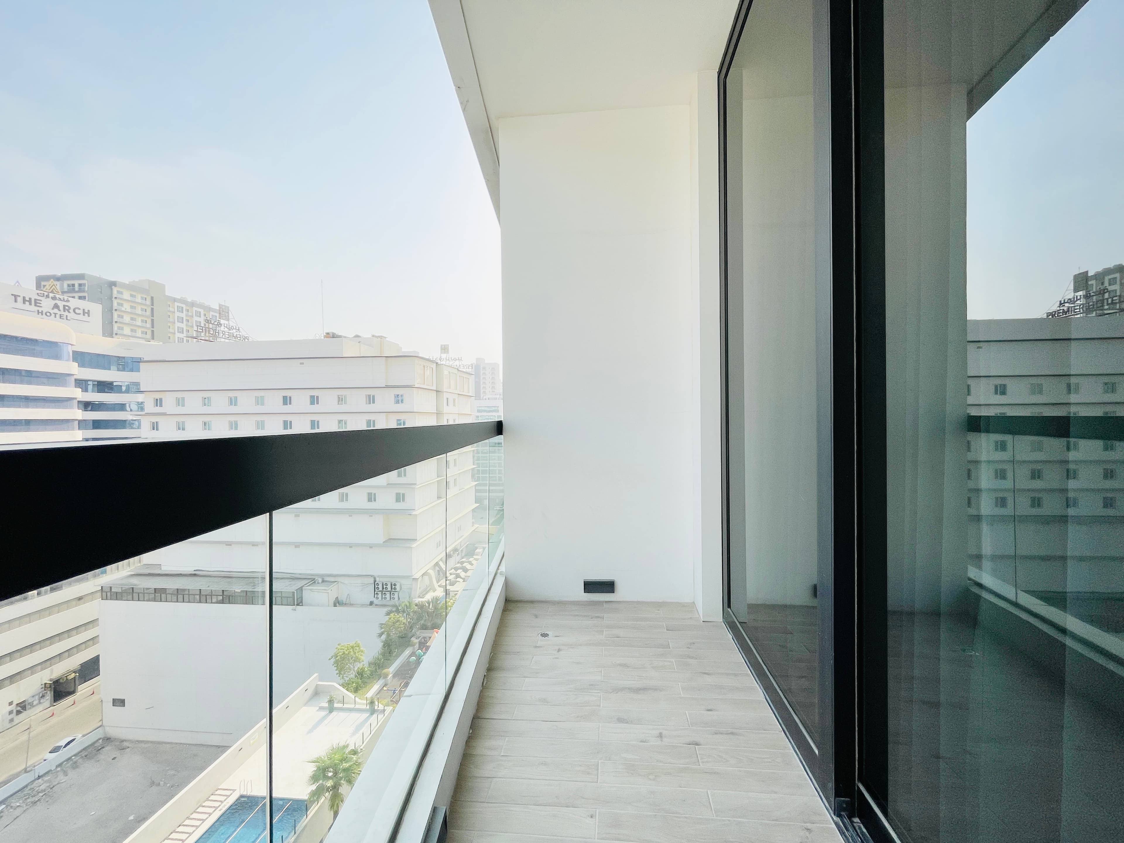 LUXURY | GREAT FACILITIES | CITY VIEW | BALCONY