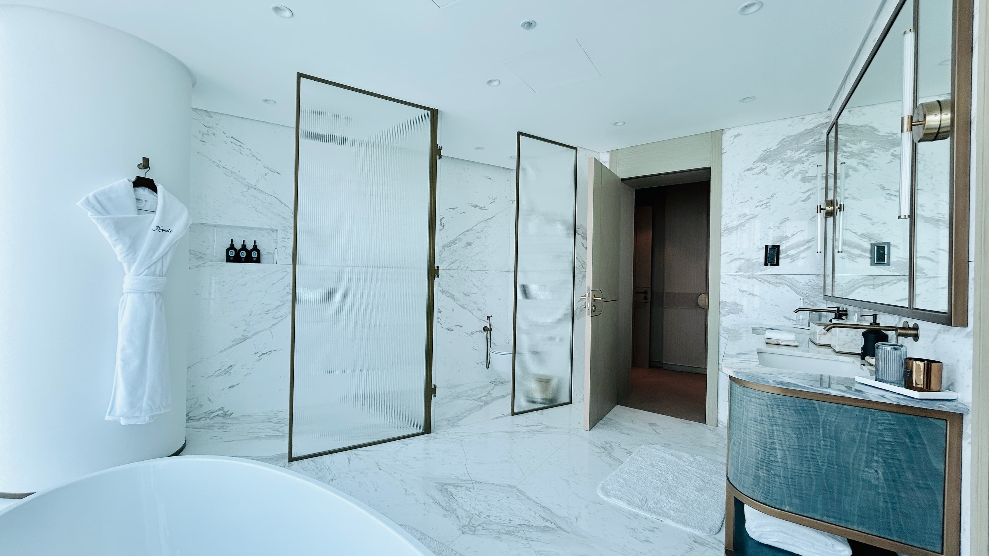 BRANDED RESIDENCE | SEA VIEW | 10 YEARS PLAN | LUXURY