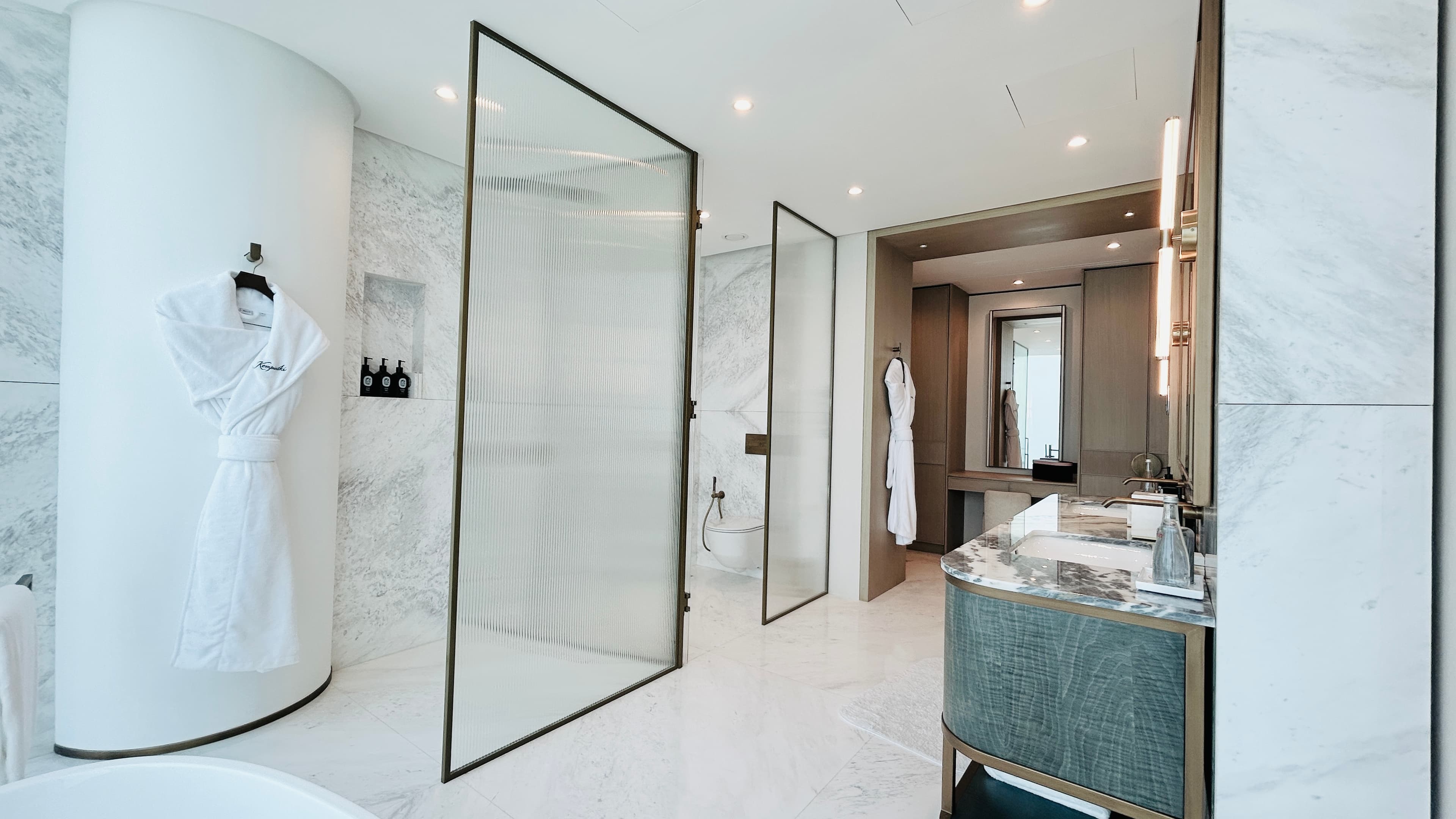 LUXURY | BRANDED RESIDENCE | 10 YEARS PLAN | SEA VIEW