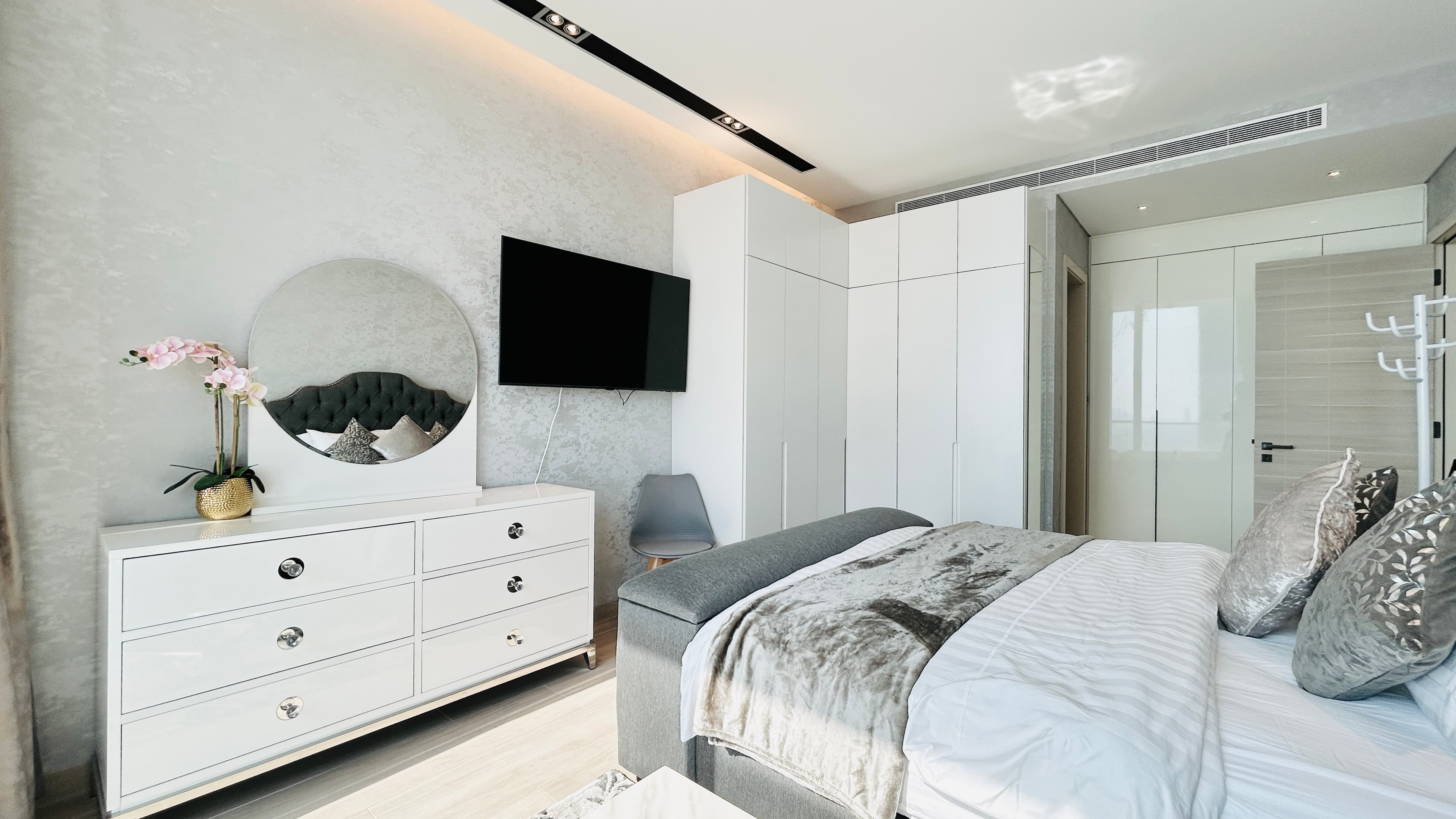 NEW FURNITURE | LUXURY | SEA VIEW | BALCONY
