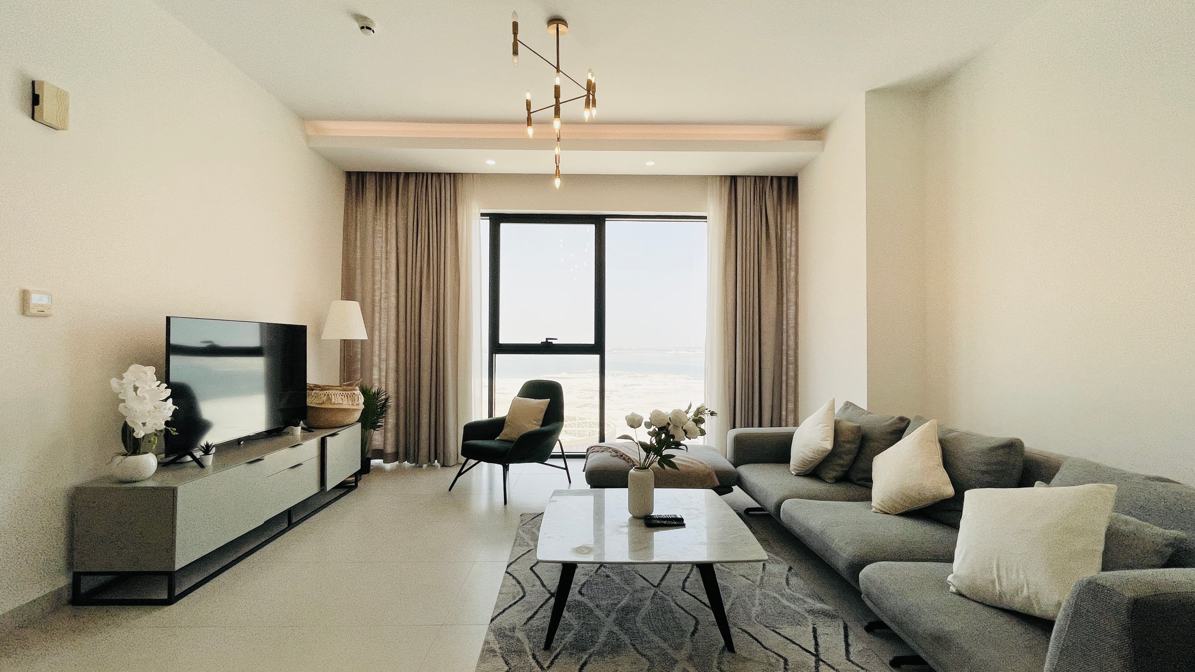 SEAVIEW | SPACIOUS ROOMS | GREAT FACILITIES