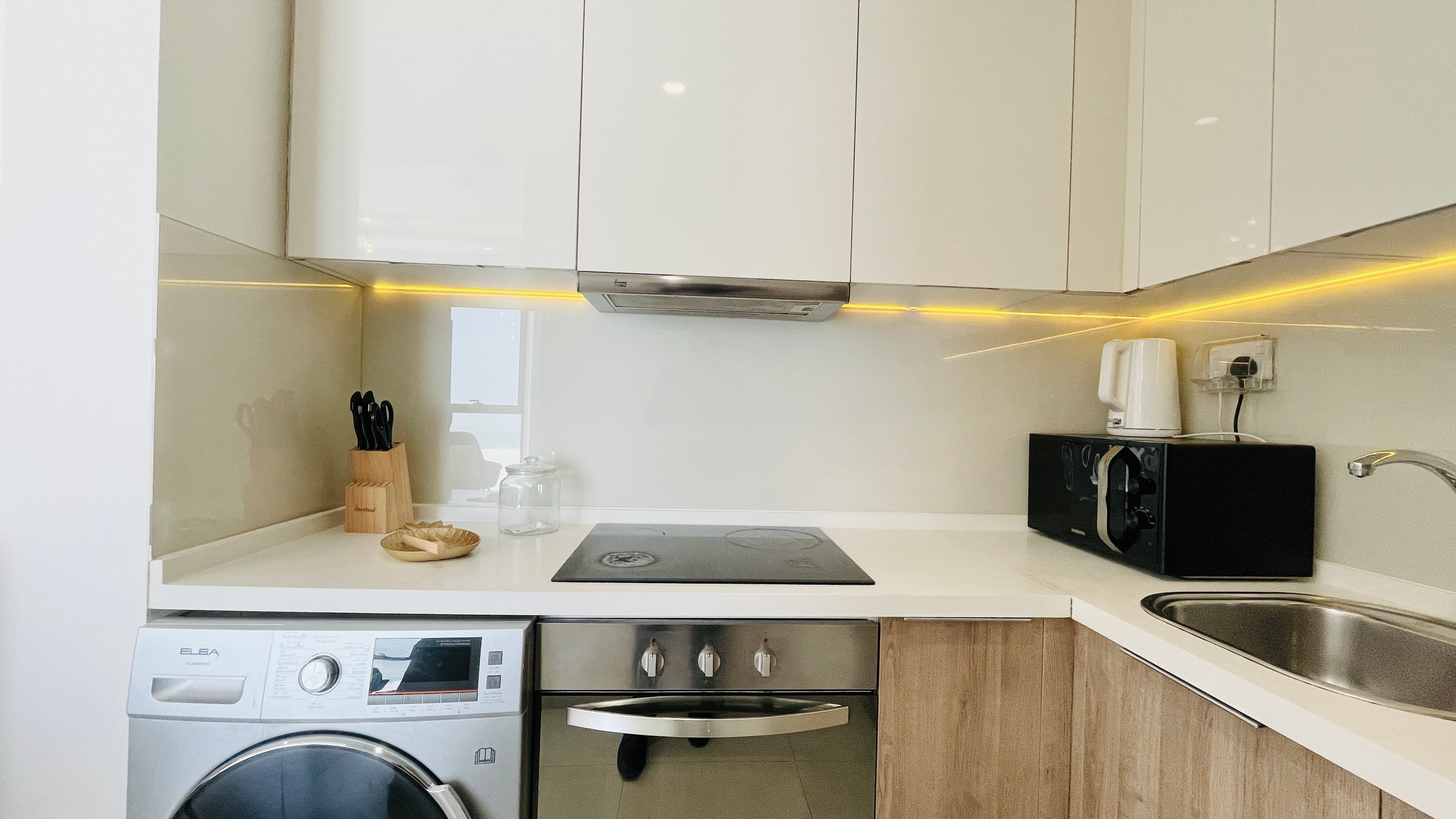 SEAVIEW | SPACIOUS ROOMS | GREAT FACILITIES