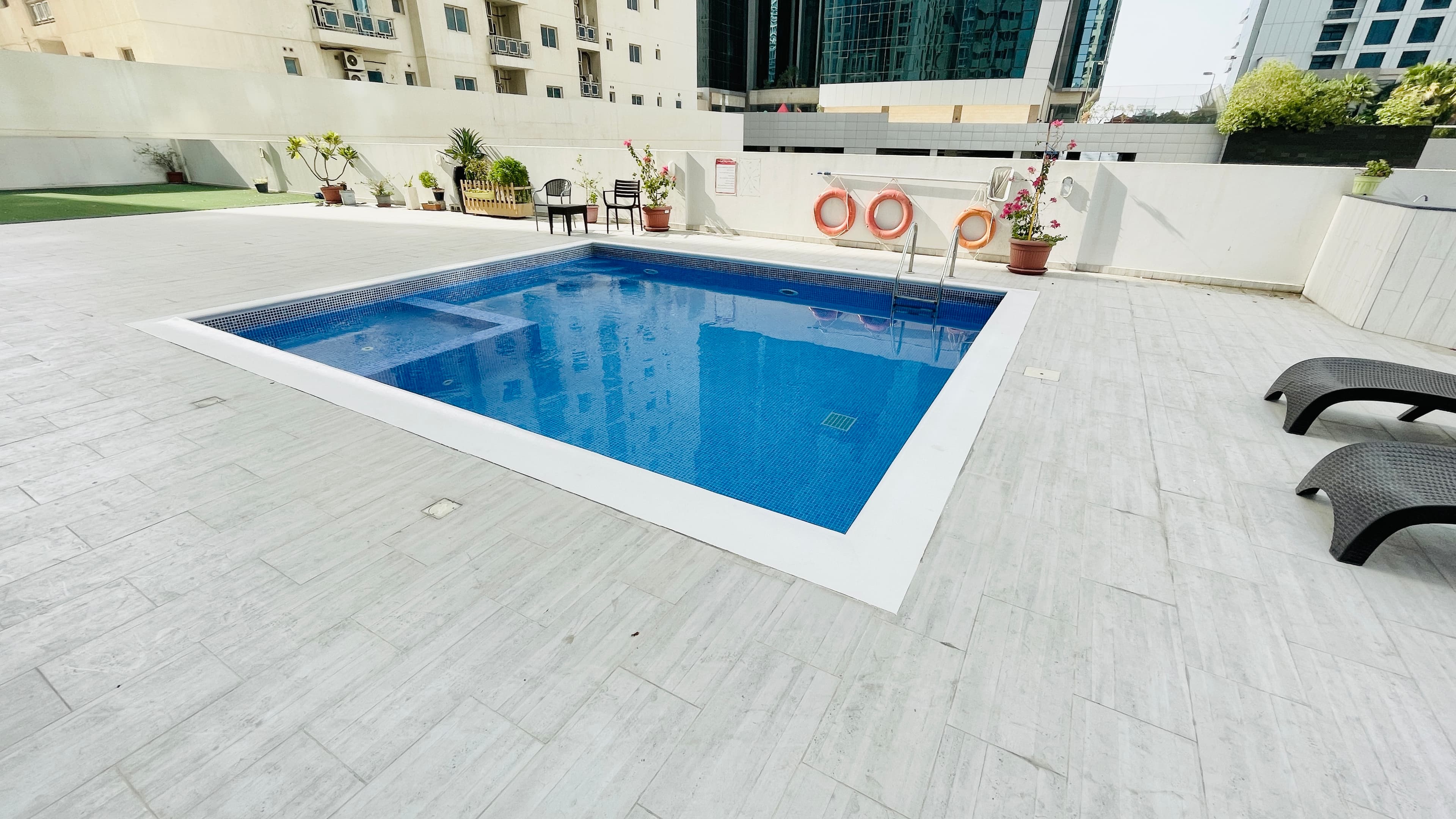 BALCONY | MODERN | CITY VIEW | SPACIOUS ROOMS