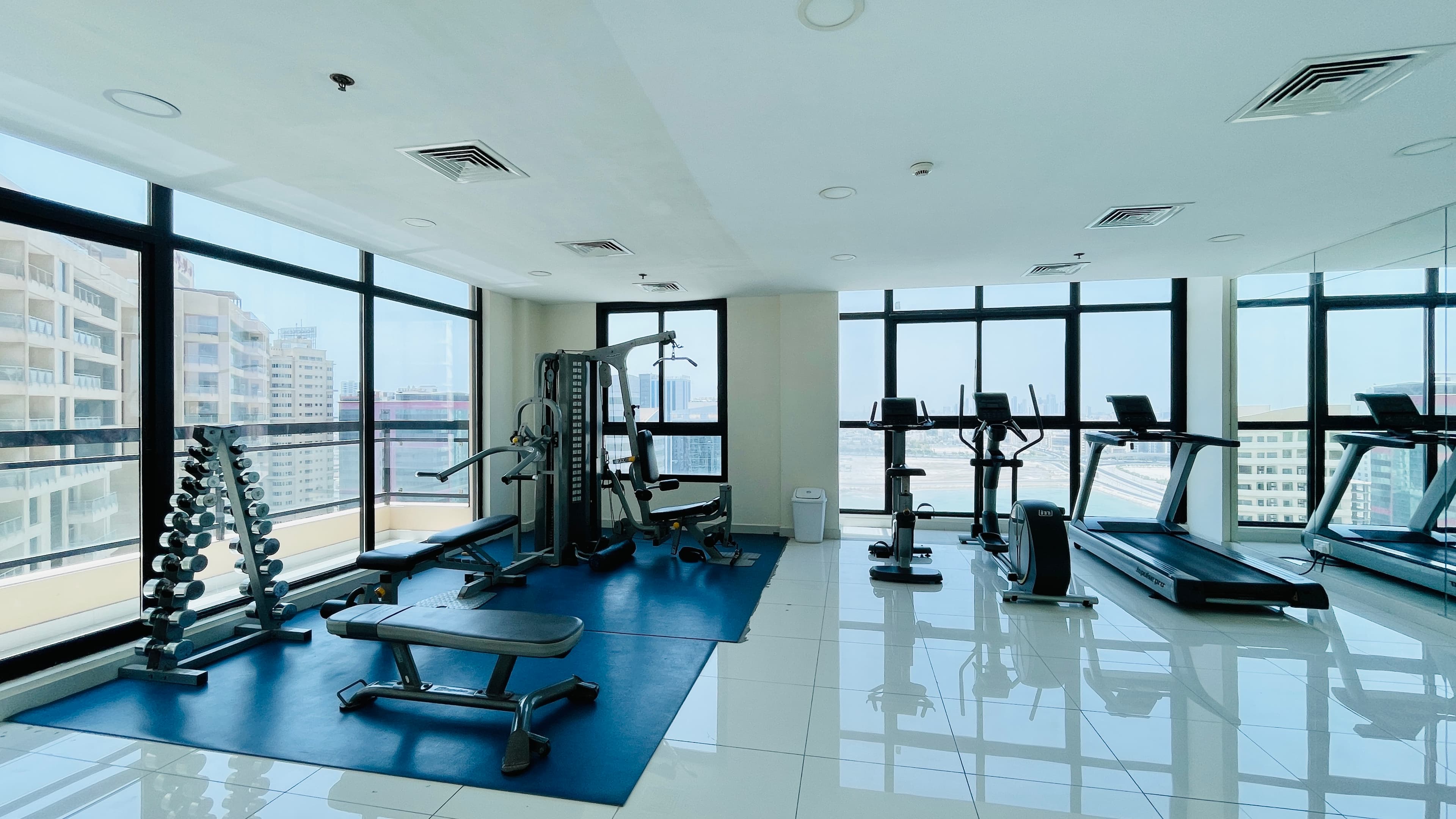 GREAT FACILITIES | SPACIOUS ROOMS | BALCONY | CITYVIEW