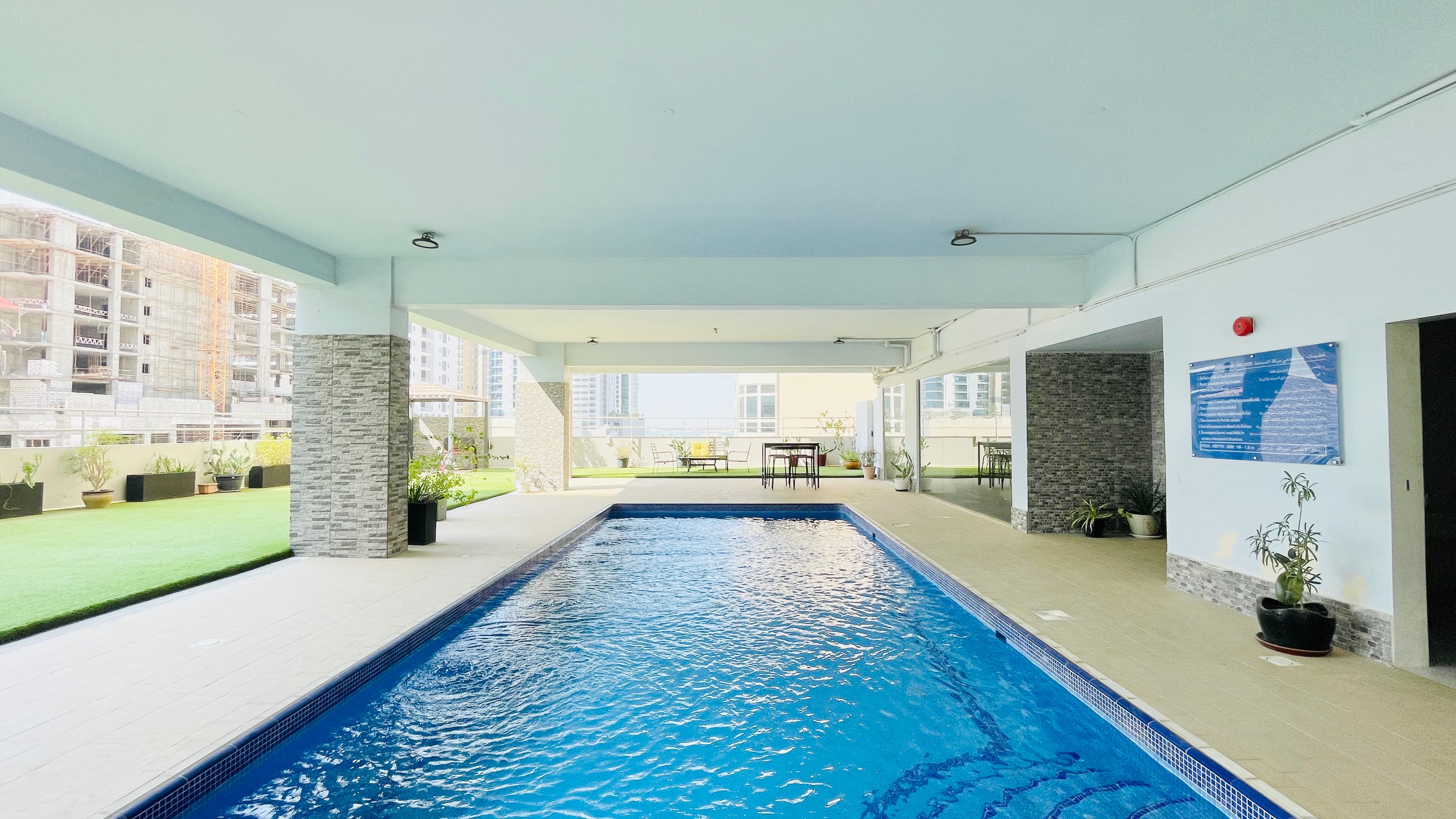 MODERN | SPACIOUS ROOM | GREAT AMENITIES | BALCONY