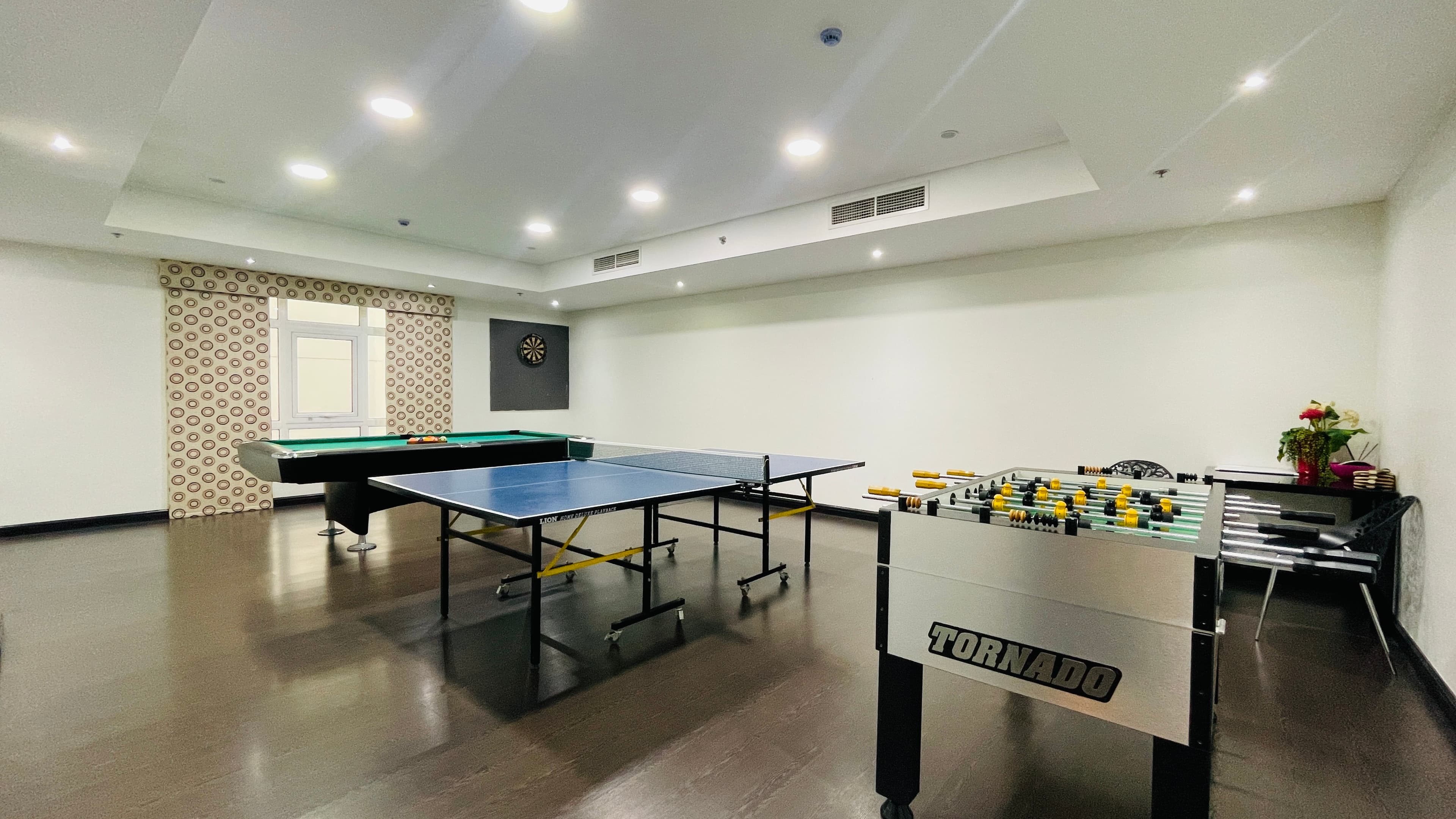 HOUSEKEEPING | MODERN | SPACIOUS ROOMS | GREAT FACILITIES