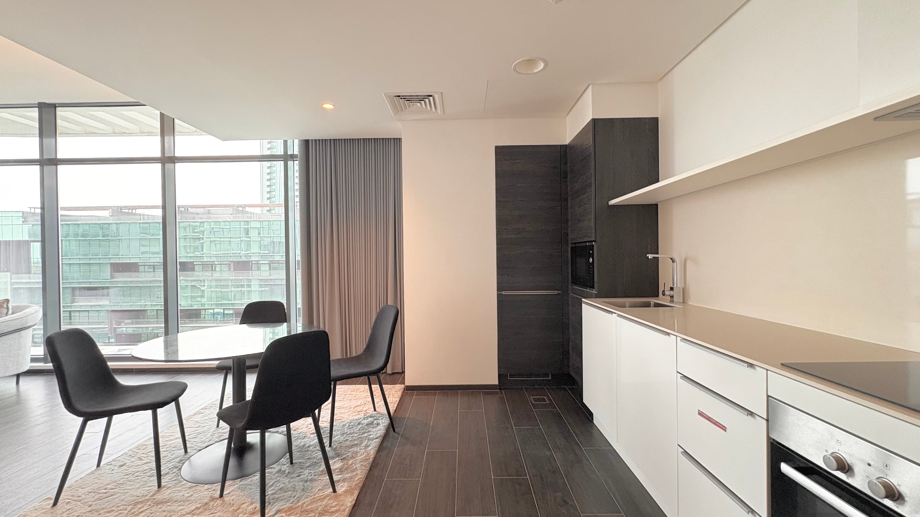 Luxury 2-Bedroom Apartment | Full Sea & Harbor View | 5-Star Living