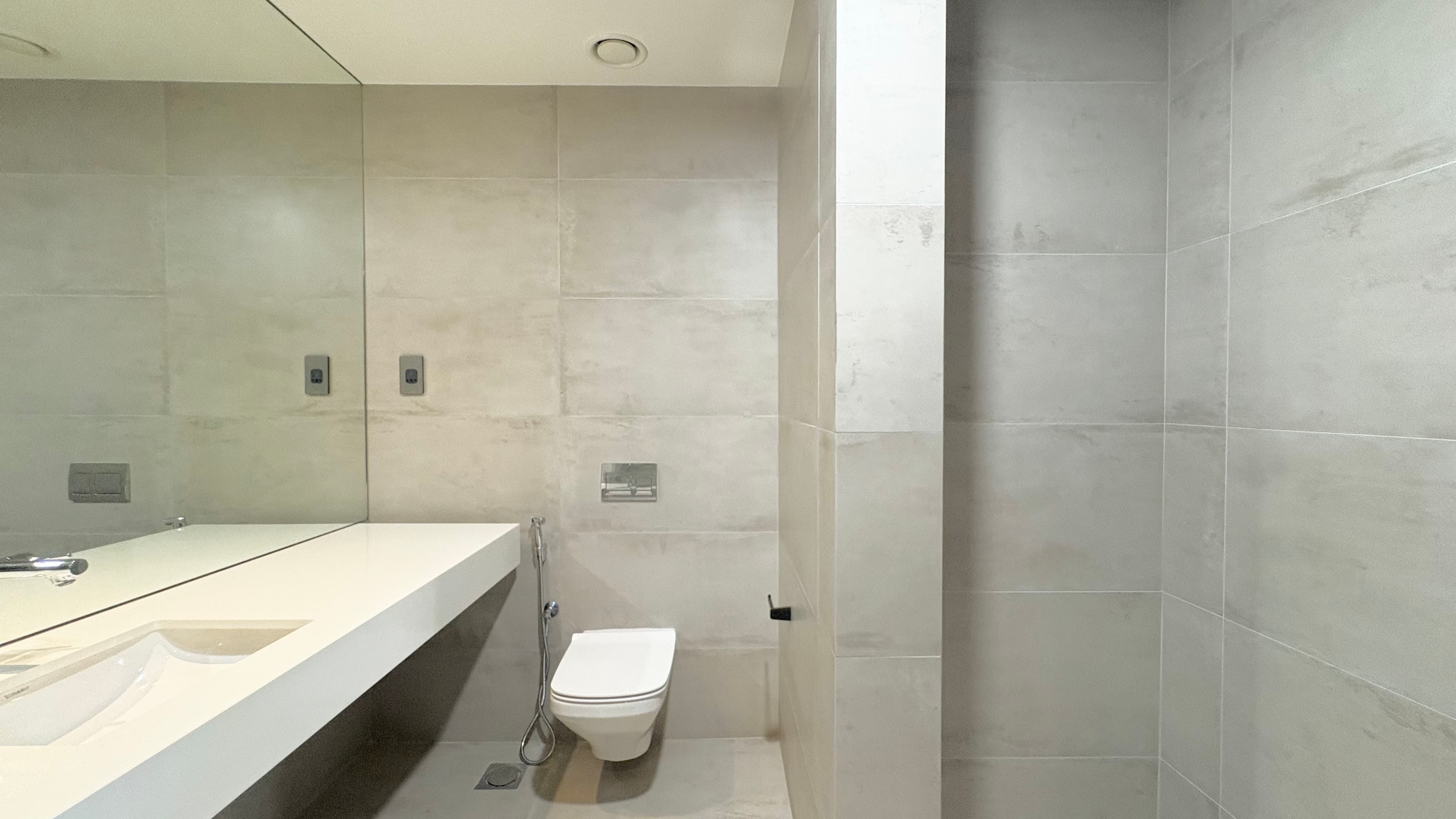 Luxury 2-Bedroom Apartment | Full Sea & Harbor View | 5-Star Living