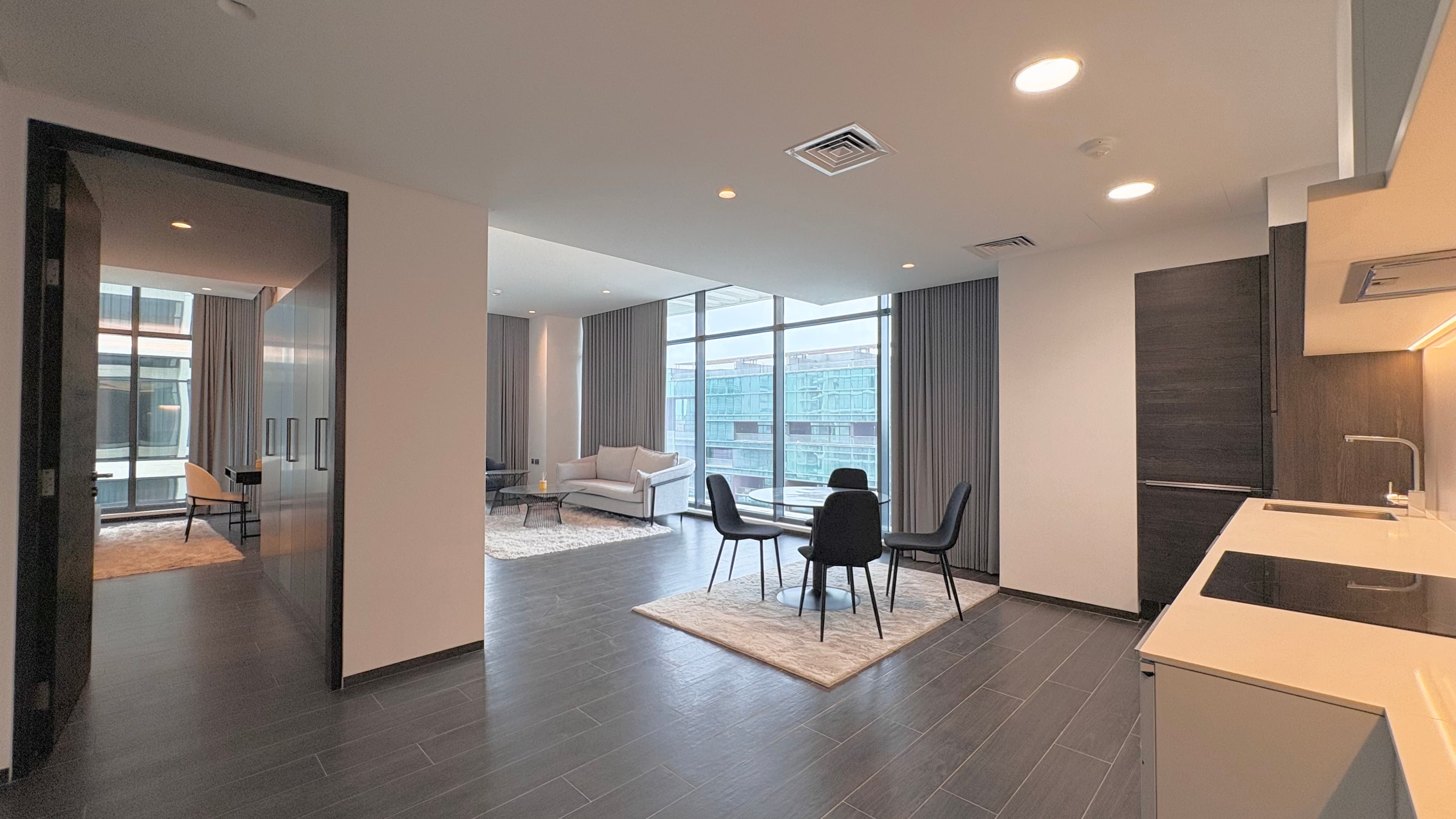 Luxury 2-Bedroom Apartment | Full Sea & Harbor View | 5-Star Living