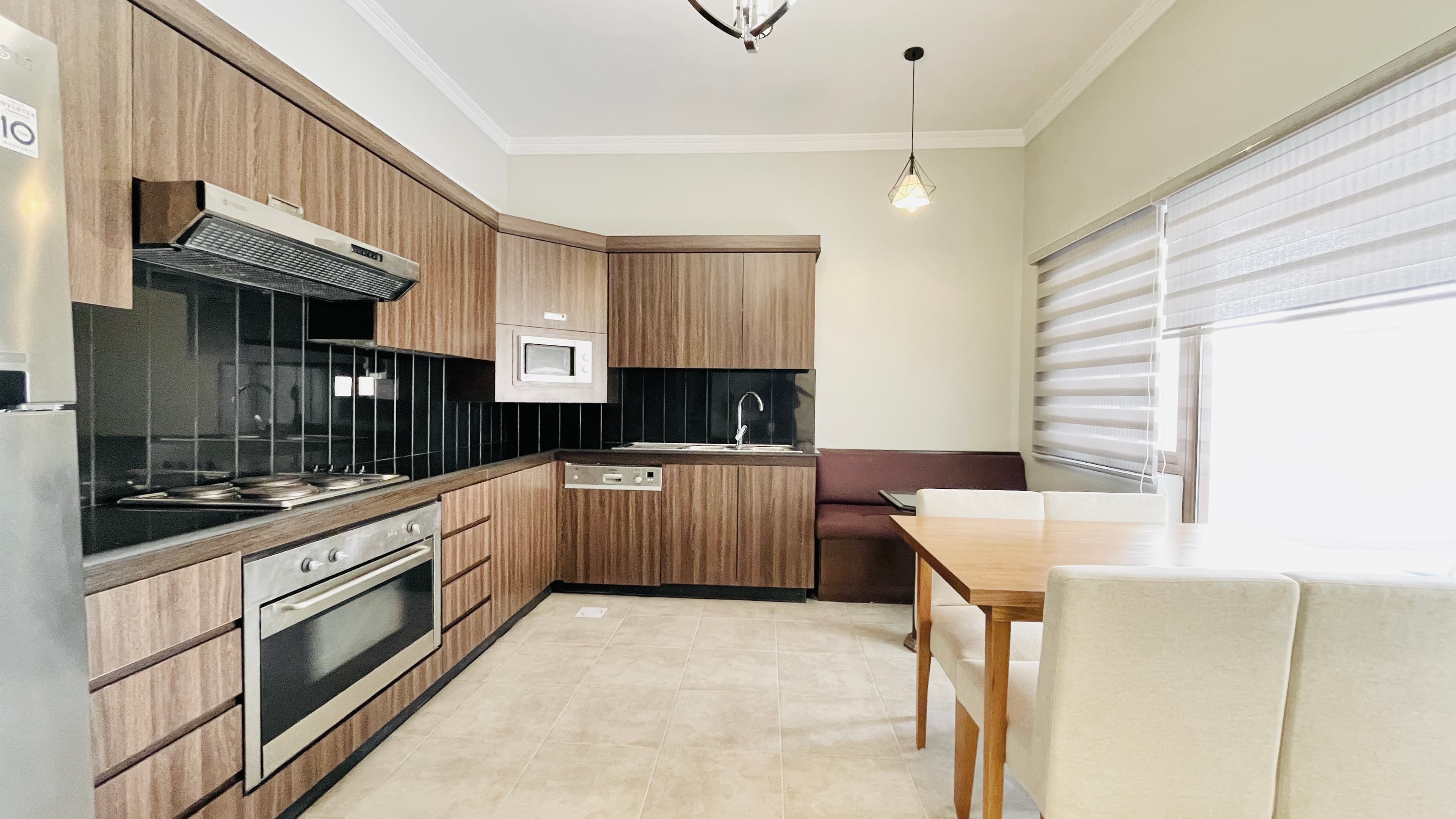 PRIVATE POOL | BIG TERRACE | SPACIOUS ROOMS | GARAGE