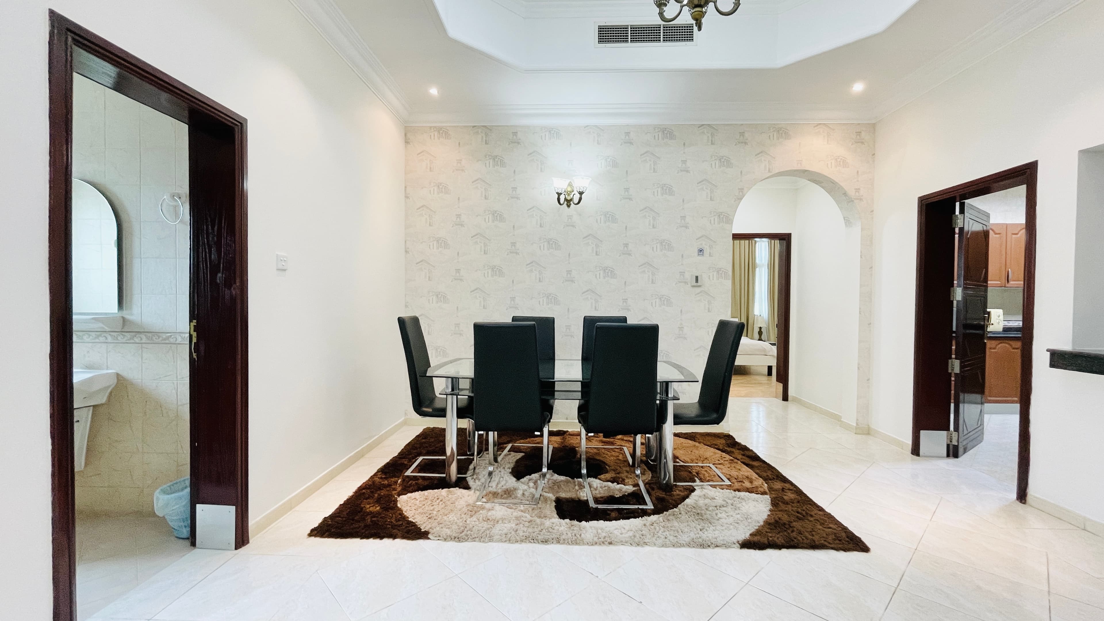 SPACIOUS ROOMS | CITY VIEW | GREAT FACILITIES