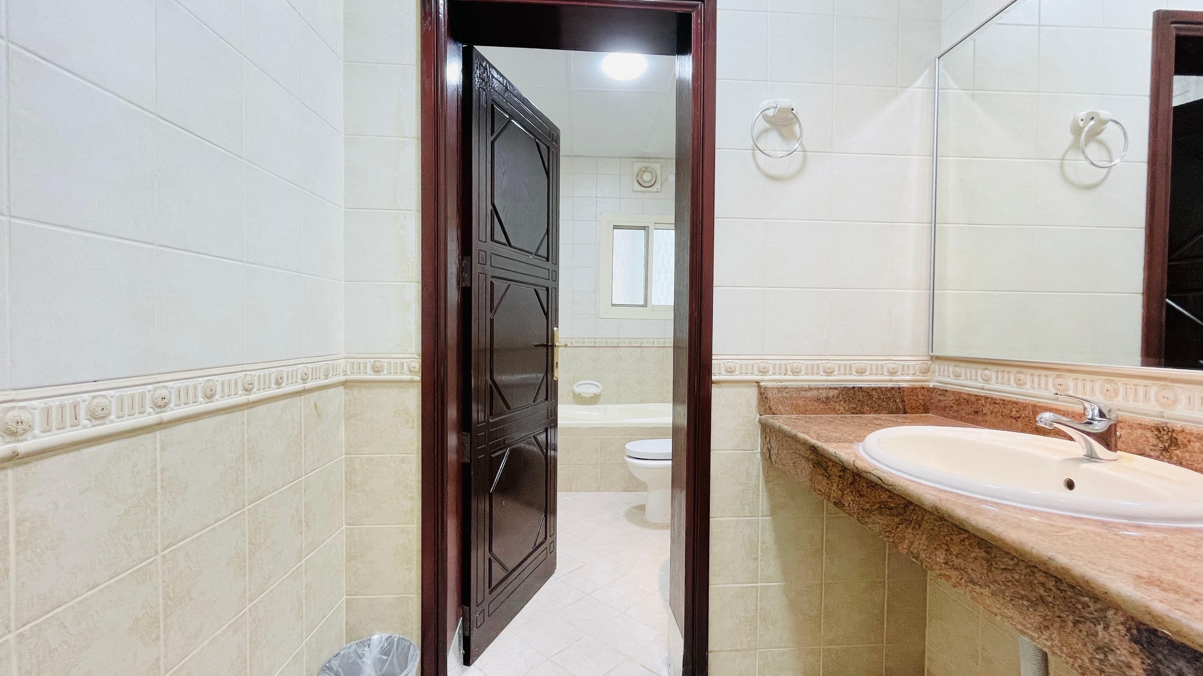 SPACIOUS ROOMS | CITY VIEW | GREAT FACILITIES