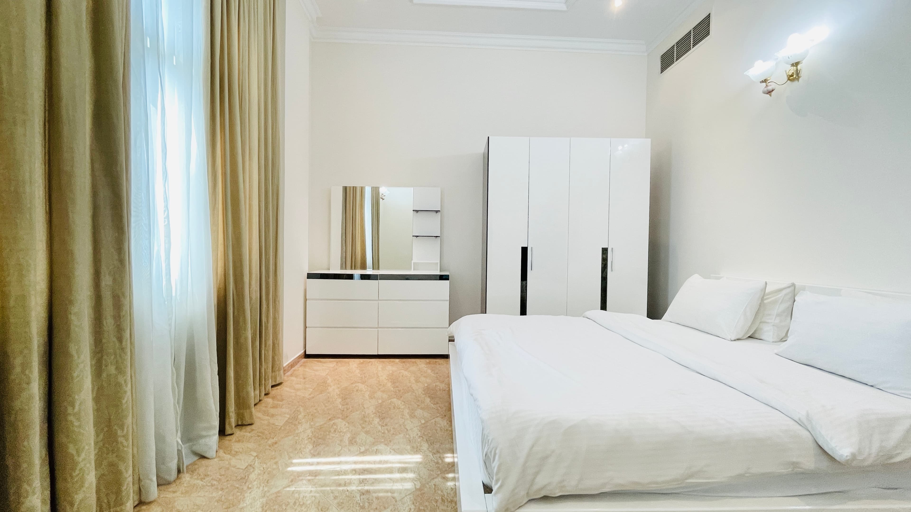 SPACIOUS ROOMS | CITY VIEW | GREAT FACILITIES