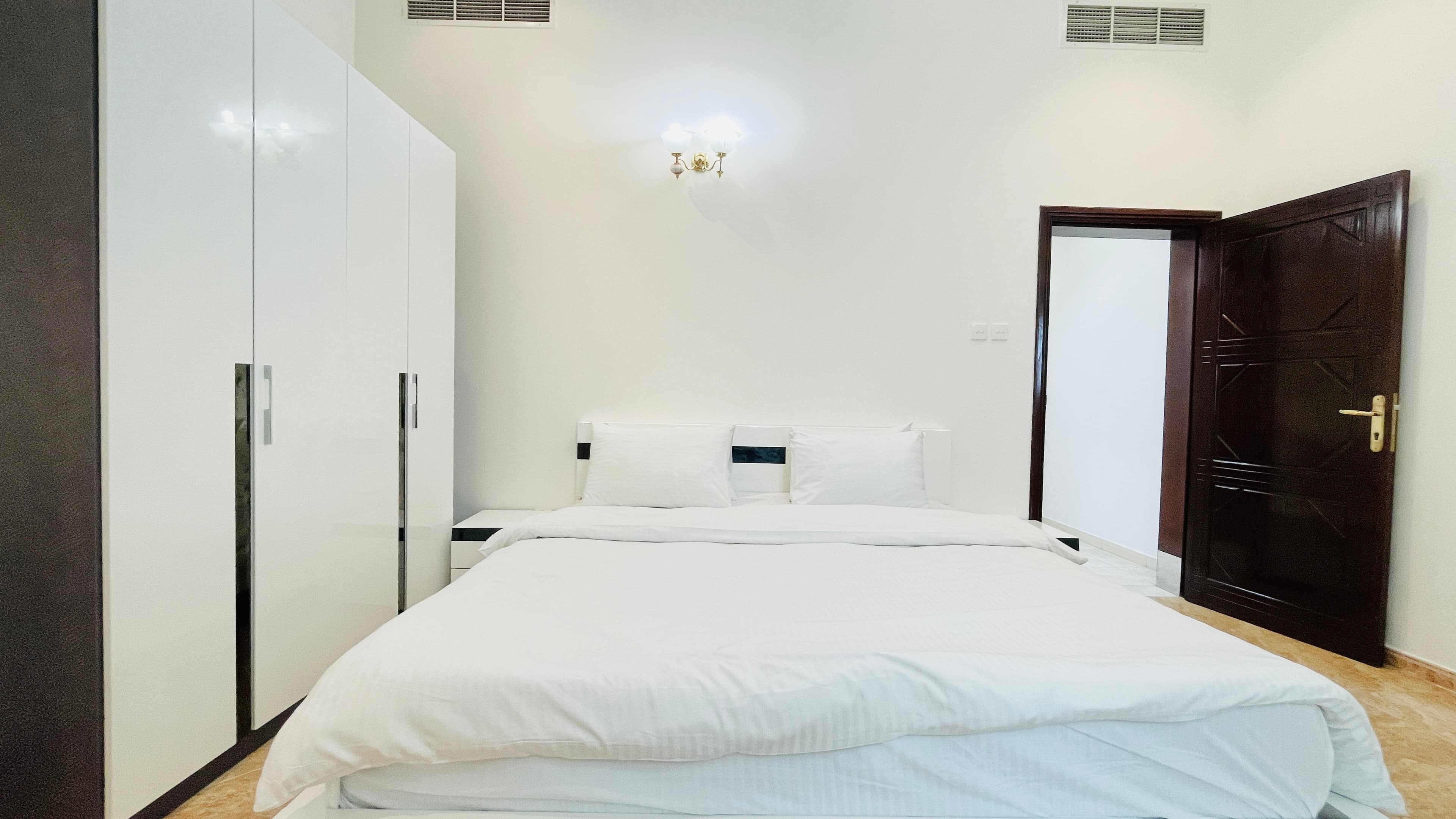 SPACIOUS ROOMS | CITY VIEW | GREAT FACILITIES