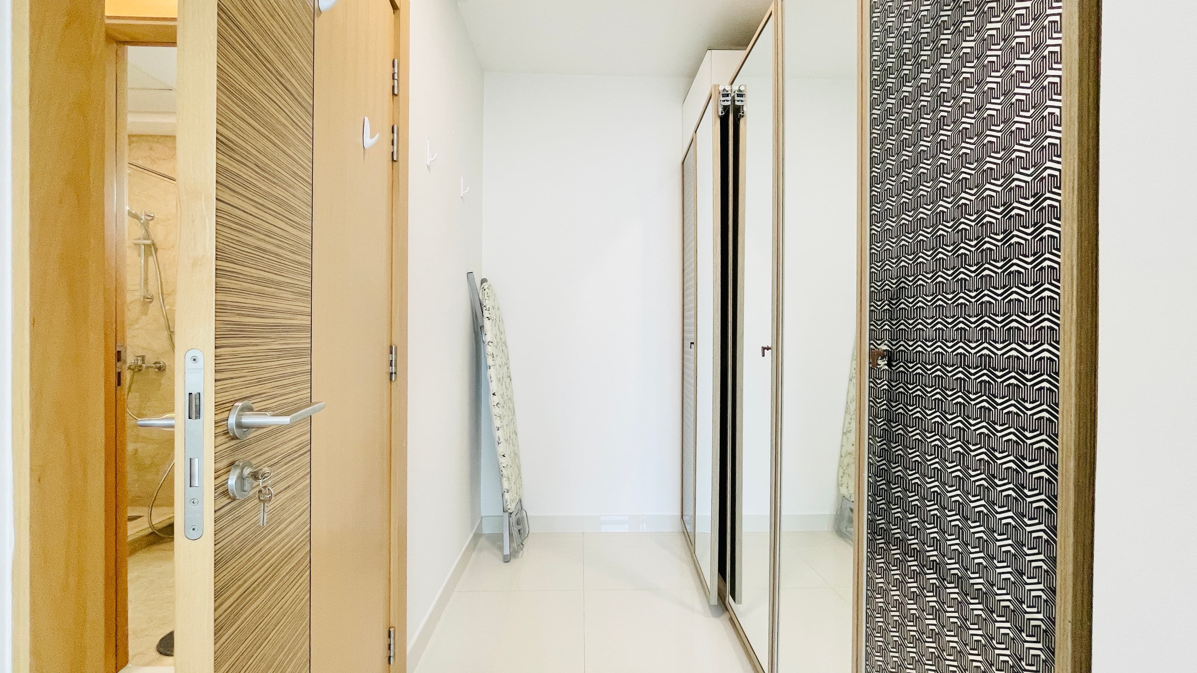 MODERN | SPACIOUS ROOMS | BALCONY | CITY VIEW