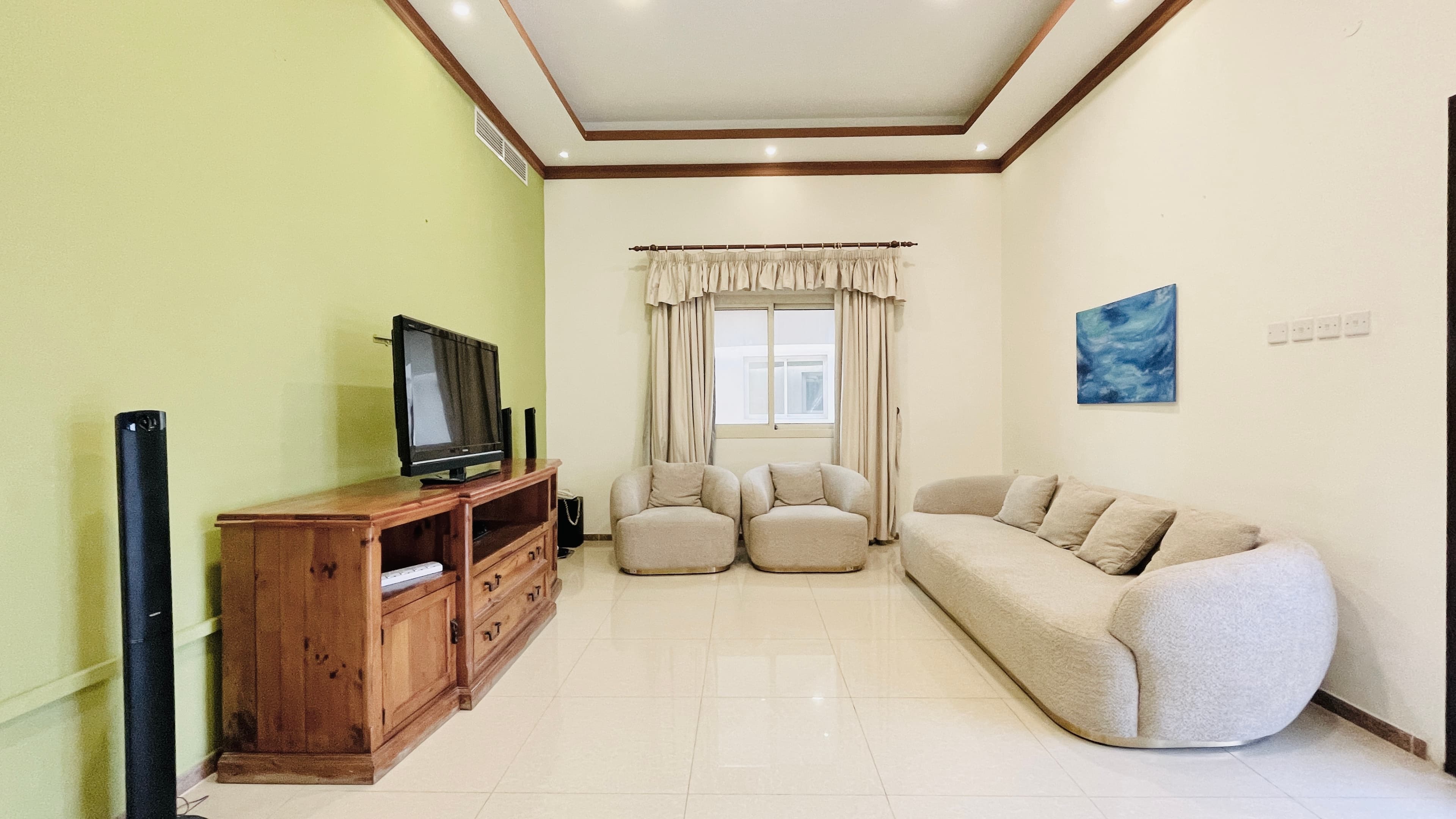 BALCONY | SPACIOUS ROOMS | FACILITIES | INCLUSIVE EWA