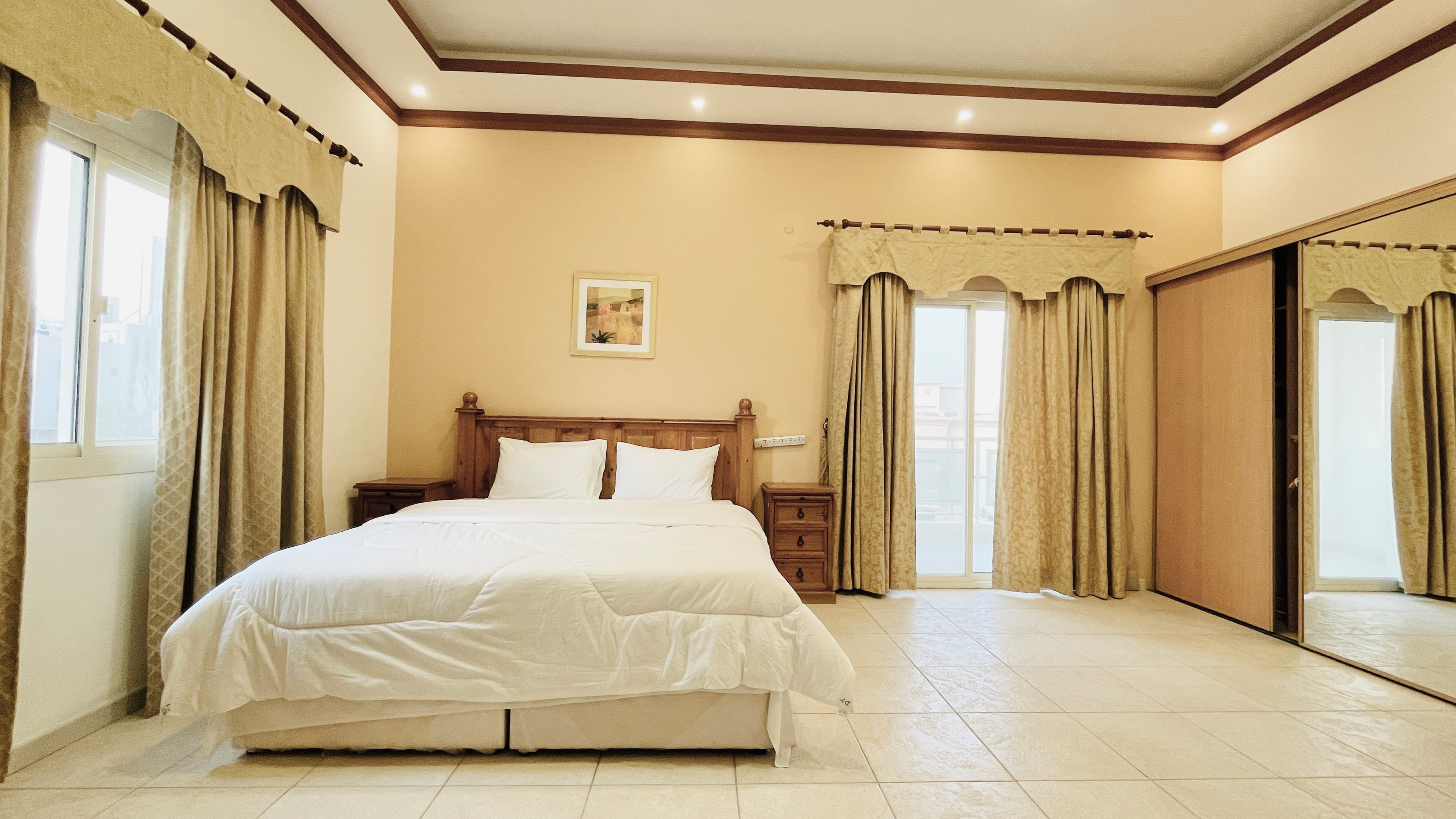 BALCONY | SPACIOUS ROOMS | FACILITIES | INCLUSIVE EWA