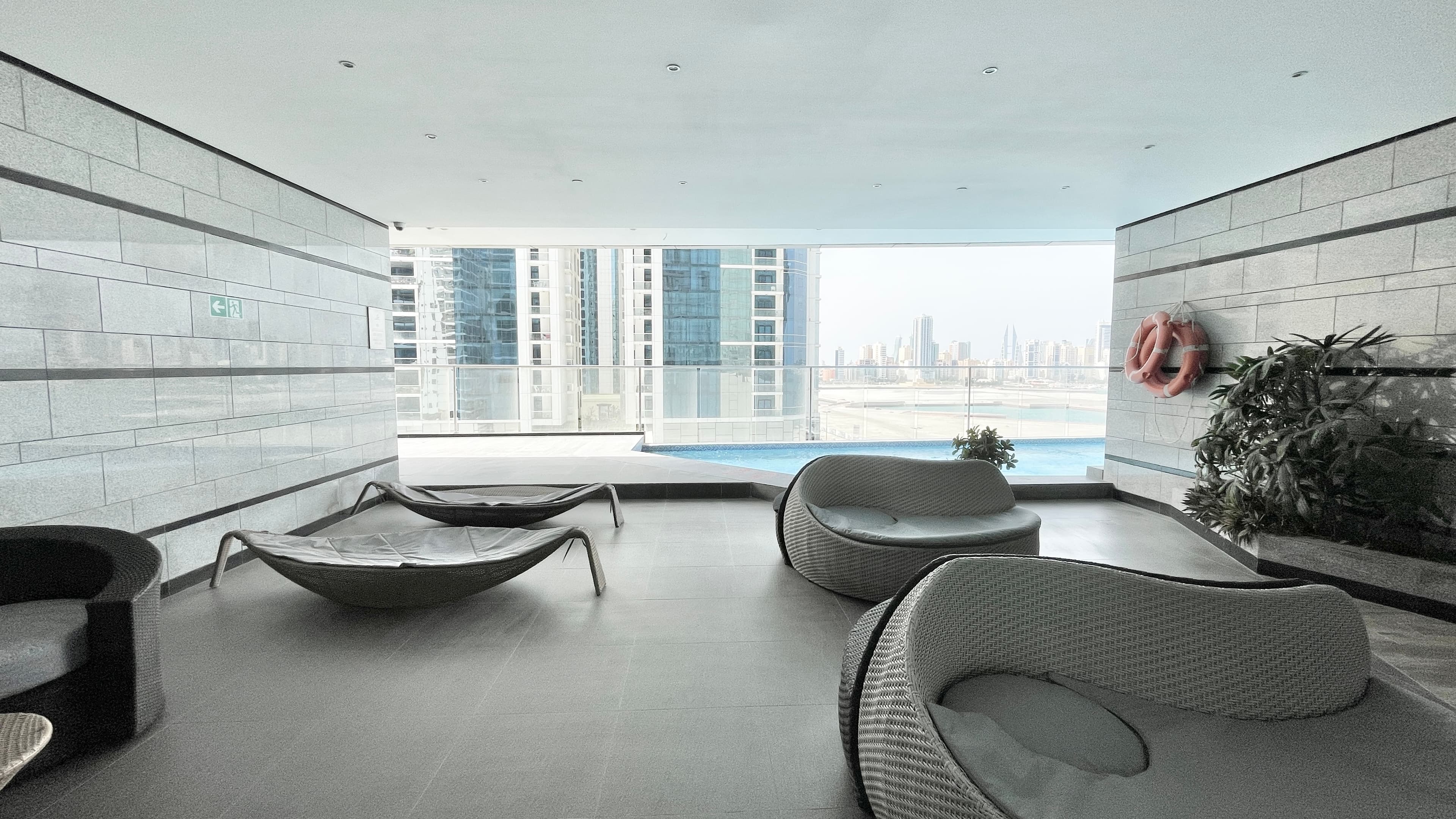 MODERN | CITY/SEA VIEW | BRIGHT LIGHT | AMENITIES
