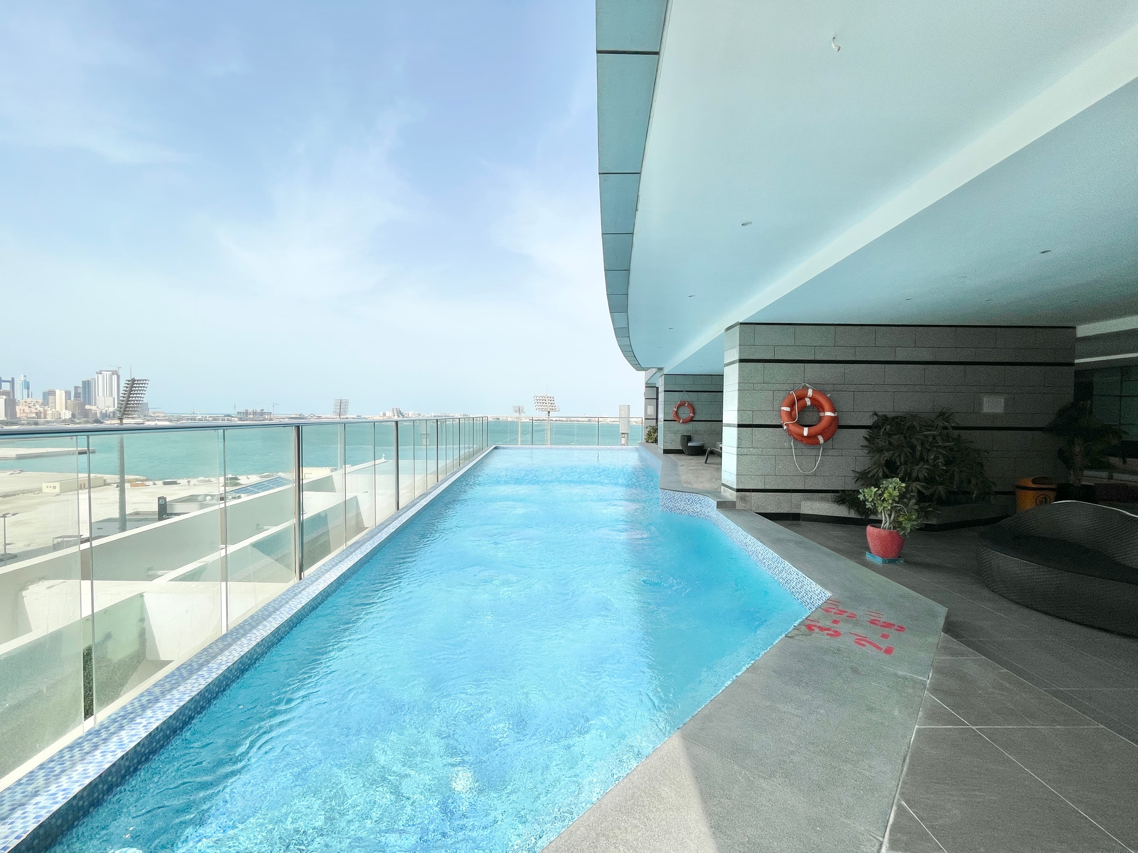 MODERN | PARTIAL CITY/SEA VIEW | BRIGHT LIGHT | AMENITIES