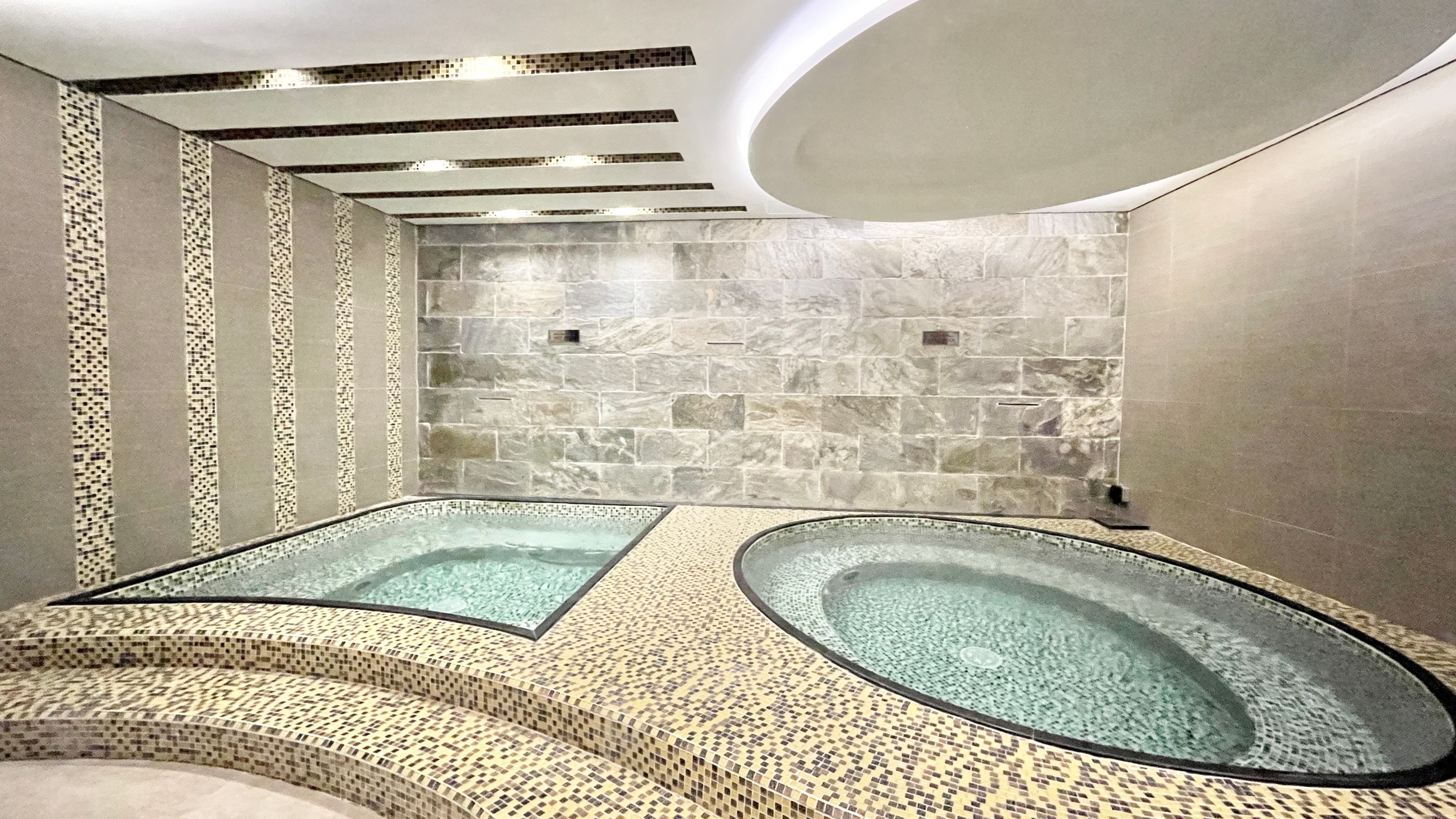 MODERN | CITY/SEA VIEW | BRIGHT LIGHT | AMENITIES