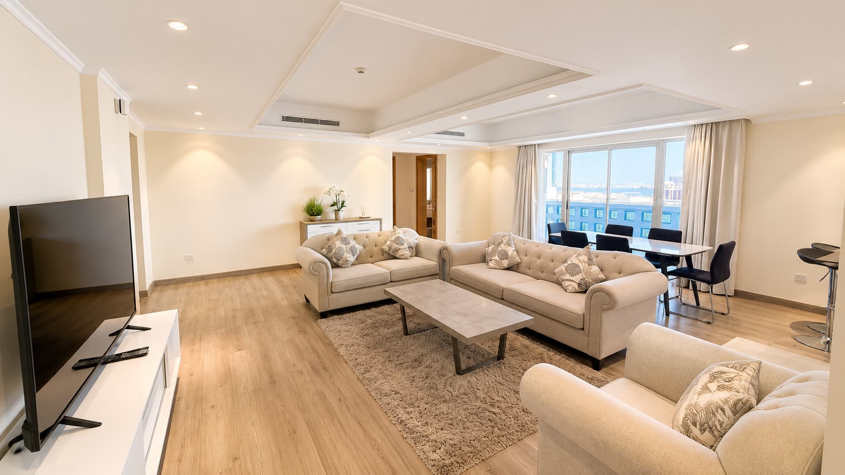 PET FRIENDLY | SPACIOUS | PREMIUM LIFESTYLE