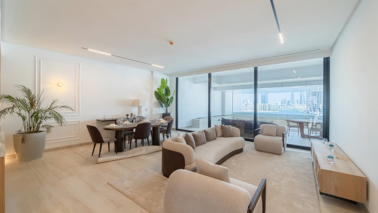 Spacious | Private Terrace | Modern | Beach View