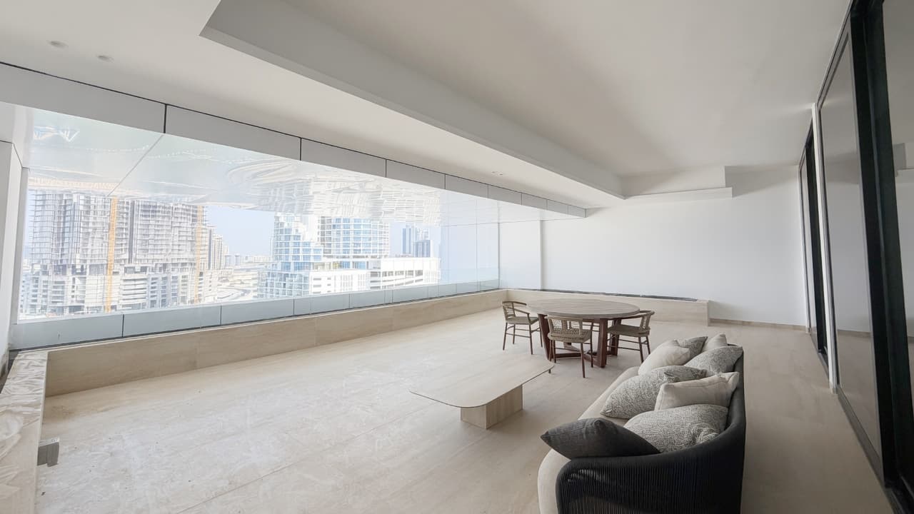 Spacious | Private Terrace | Modern | Beach View