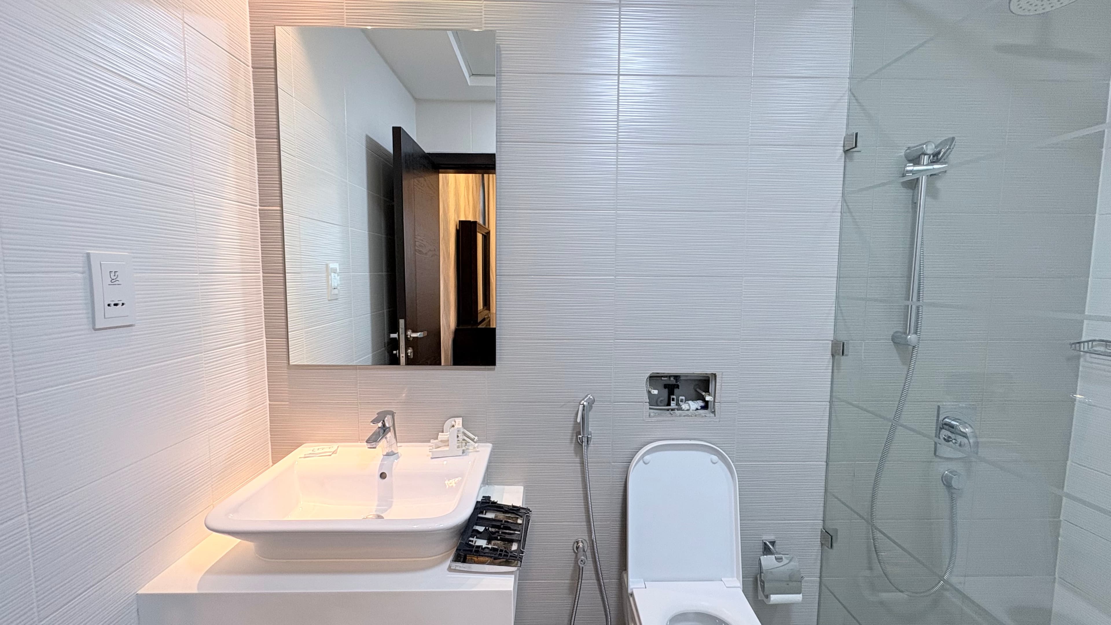 SEA VIEW | MAIDS ROOM | BALCONY | INTERNET INCLUDED