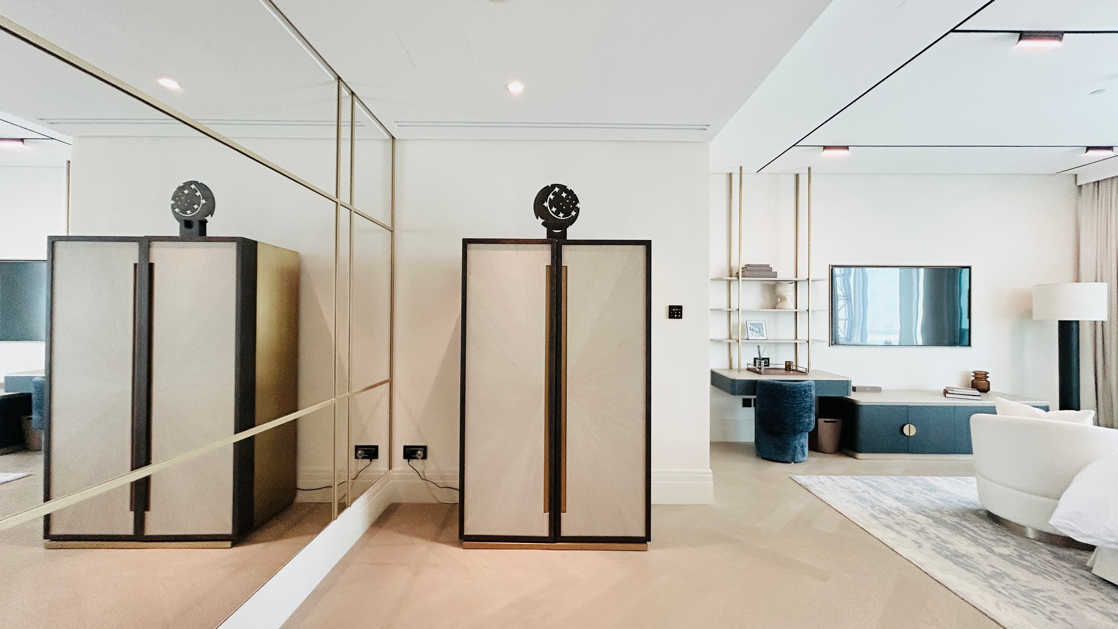 BRANDED RESIDENCE | WATERFRONT LIVING | HARBOUR