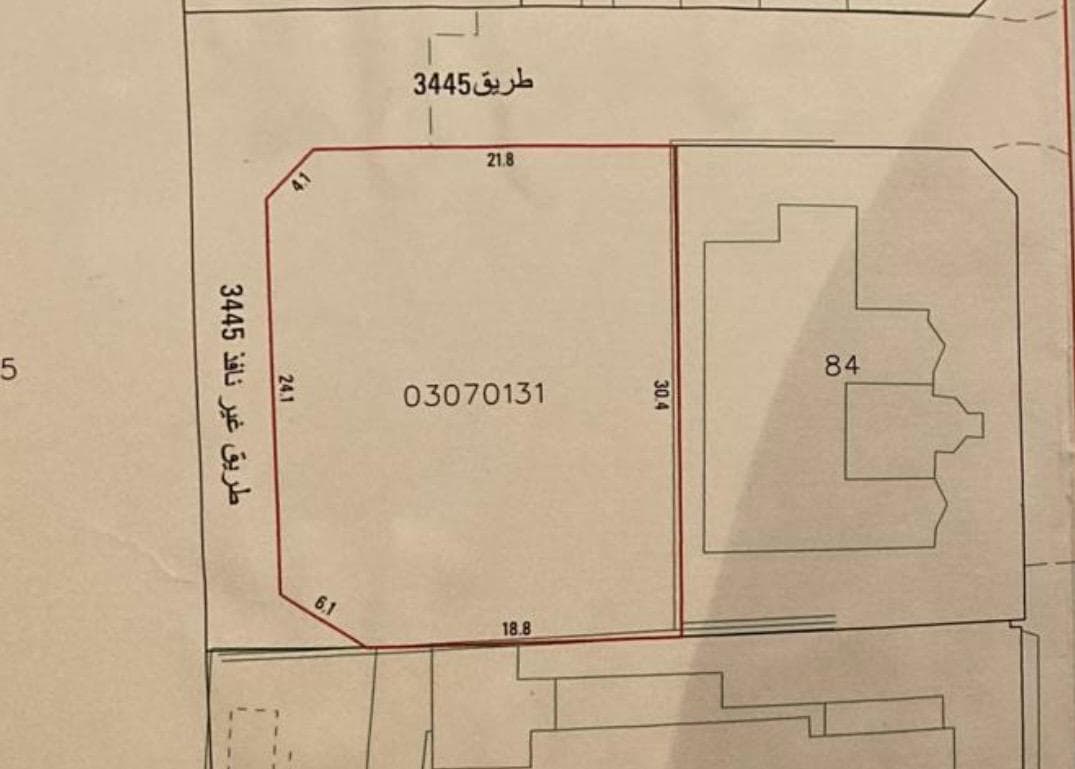 "Investment land in Mahooz"