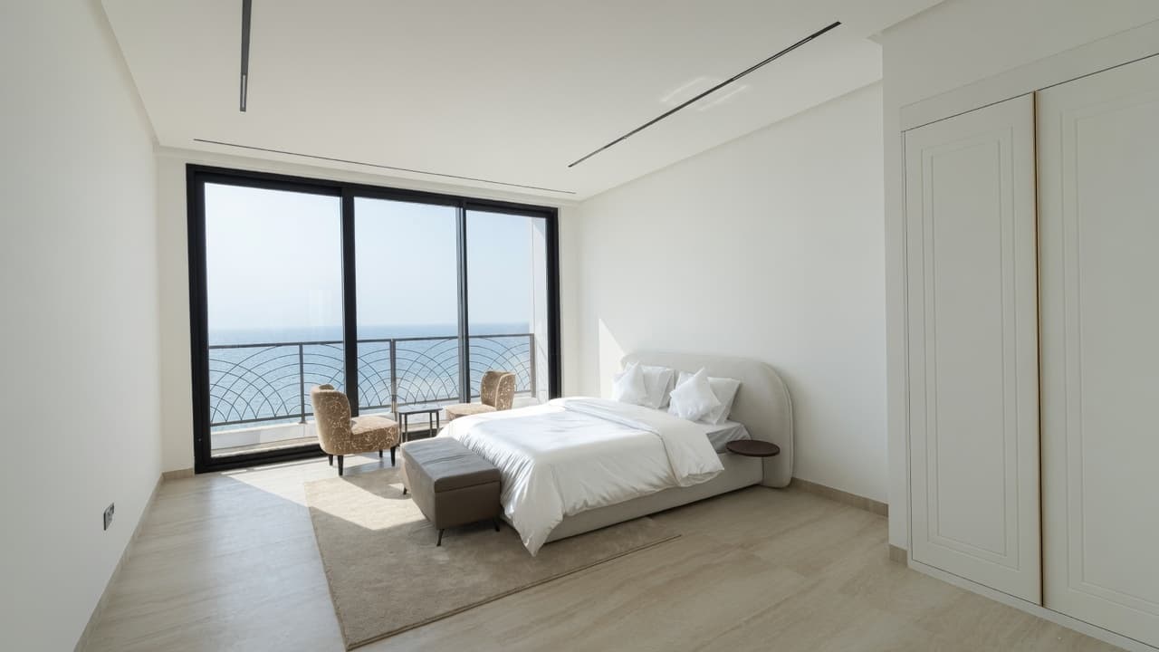 Spacious | Private Terrace | Modern | Beach View