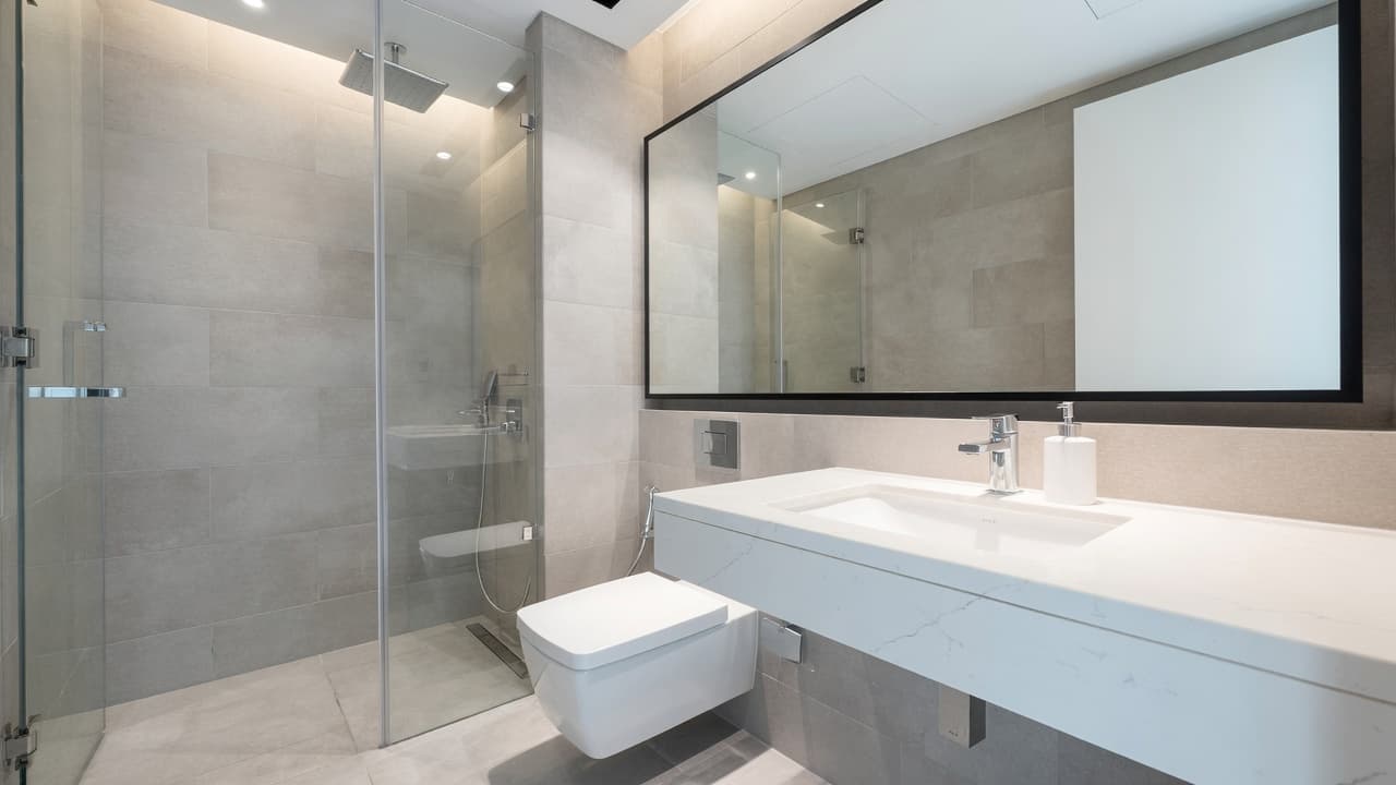 Luxury 1BR | Sea & City Views | 400 BD Inclusive