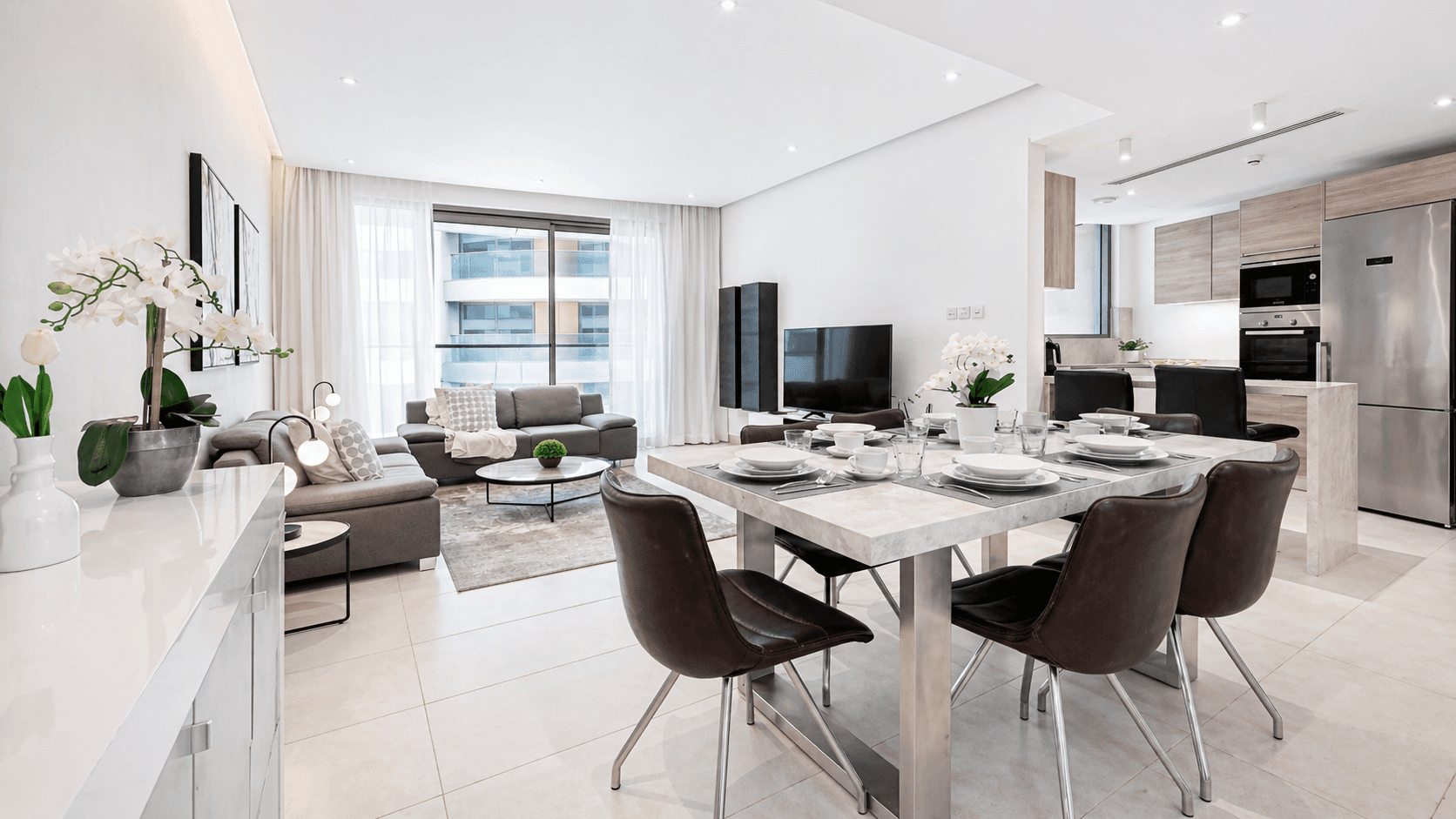 Large 2BR Furnished Apartment for Rent in Amwaj