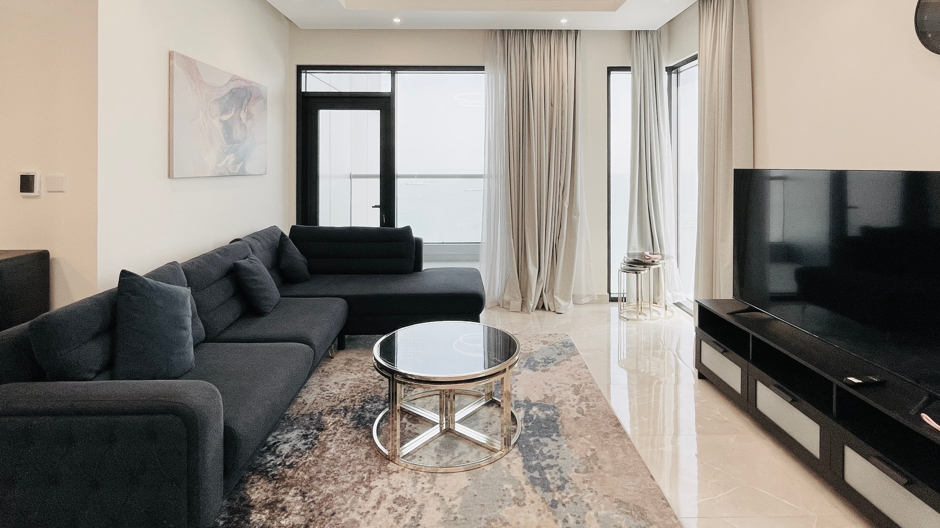 MODERN | SEAVIEW | SPACIOUS ROOMS | GREAT FACILITIES