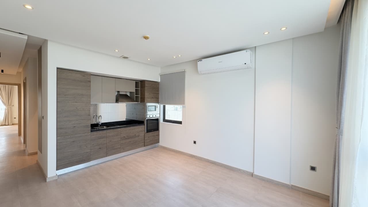 SPACIOUS | NEW BUILD | NEAR JANABIYAH SQUARE