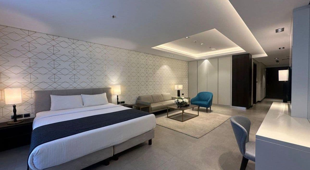 Luxurious | Balcony | Affordable.