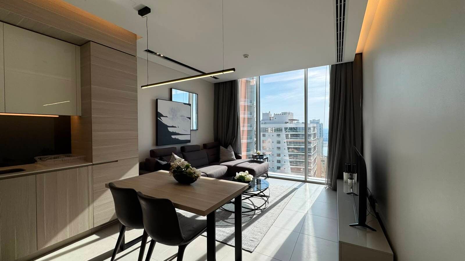 1 MONTH FREE | LUXURY | SPACIOUS ROOM | SEA VIEW